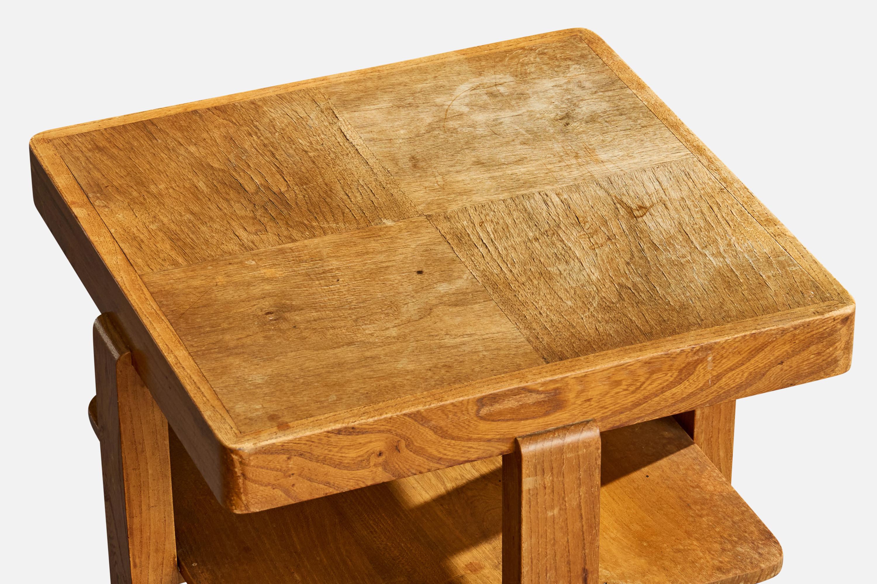 Milieu du XXe siècle Swedish Designer, Side Table, Wood, Sweden, 1930s en vente