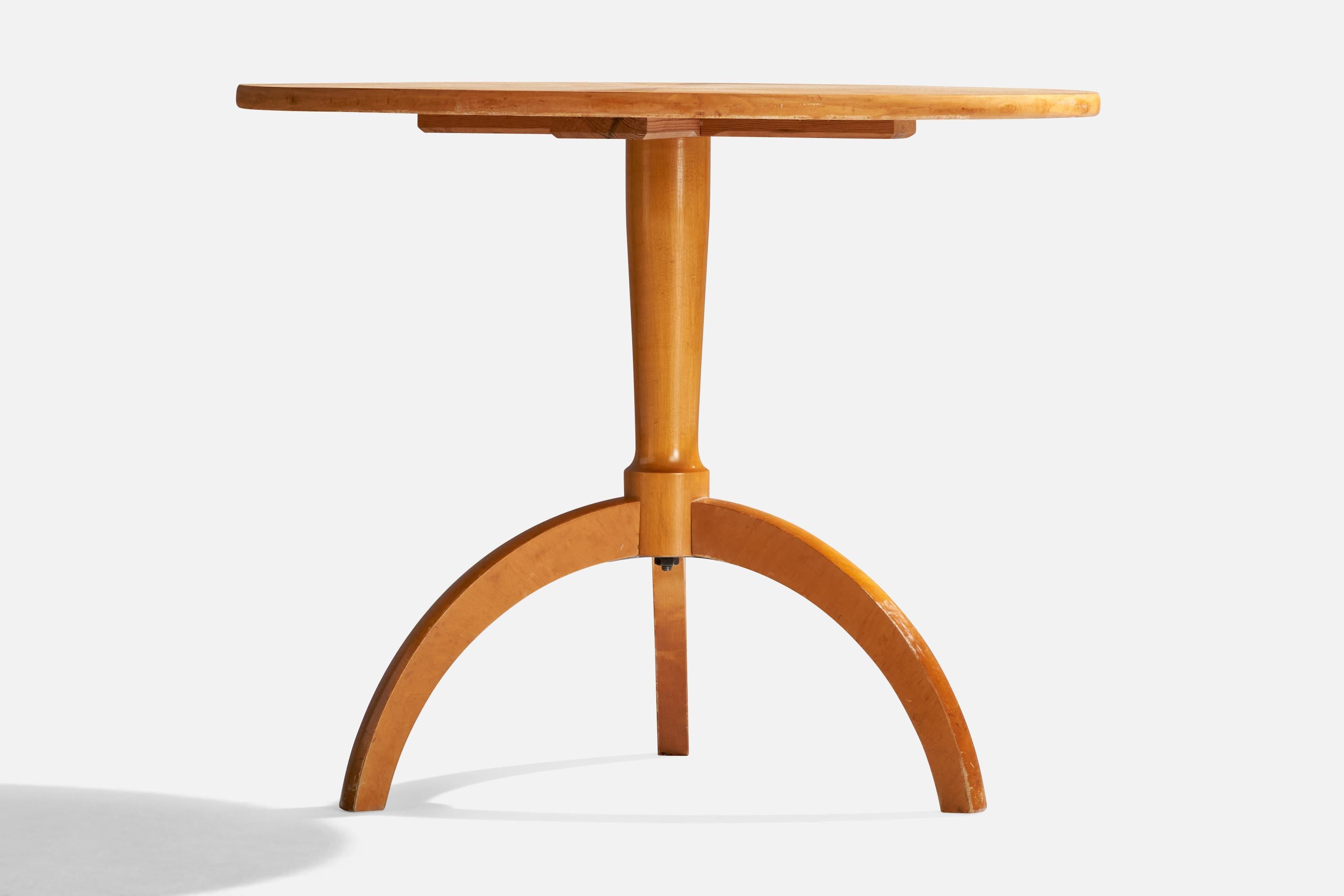 Diseñador sueco, Mesa auxiliar, Madera, Suecia, años 1940 Sueco en venta