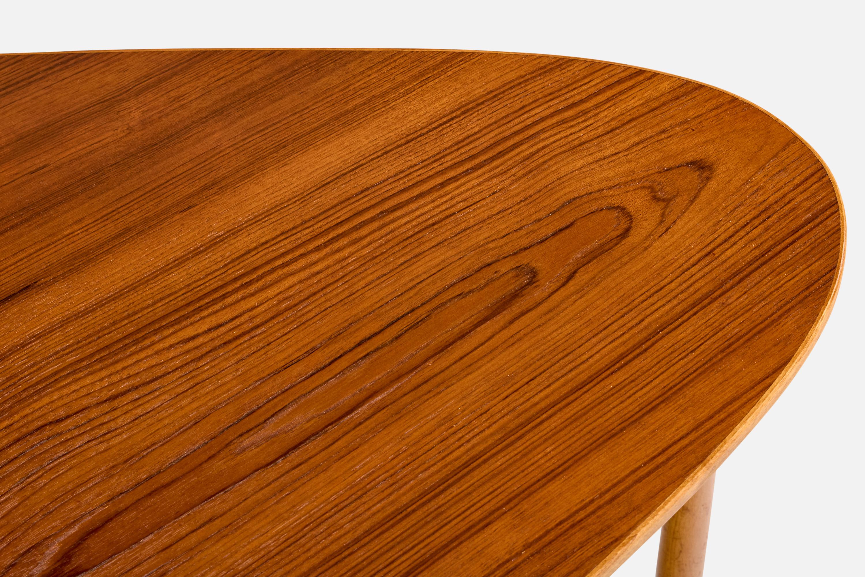 Swedish Designer, Side Table, Wood, Sweden, 1950s For Sale 4