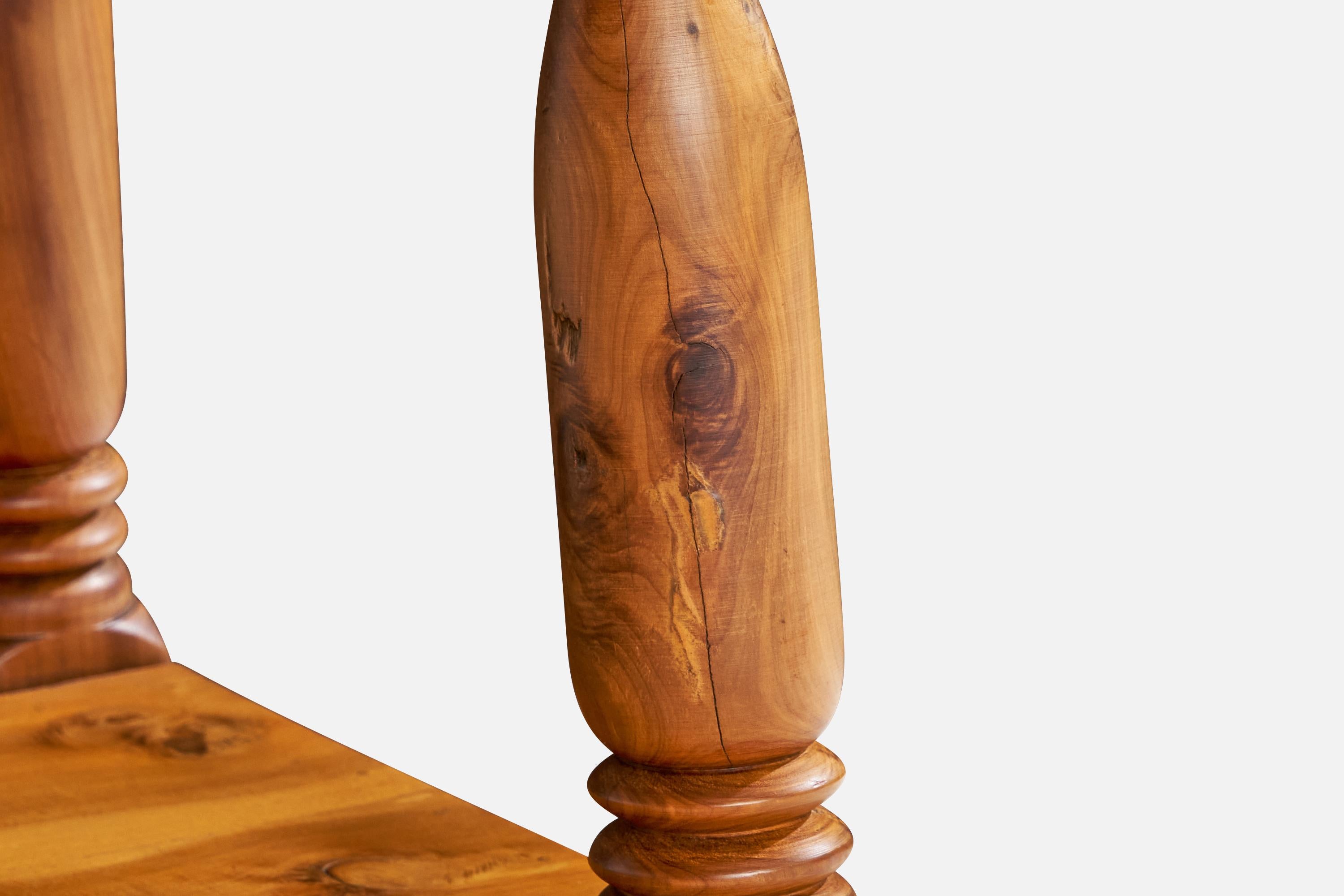 Schwedischer Designer, Beistelltische, Kiefernholz, Schweden, 1970er Jahre im Angebot 5