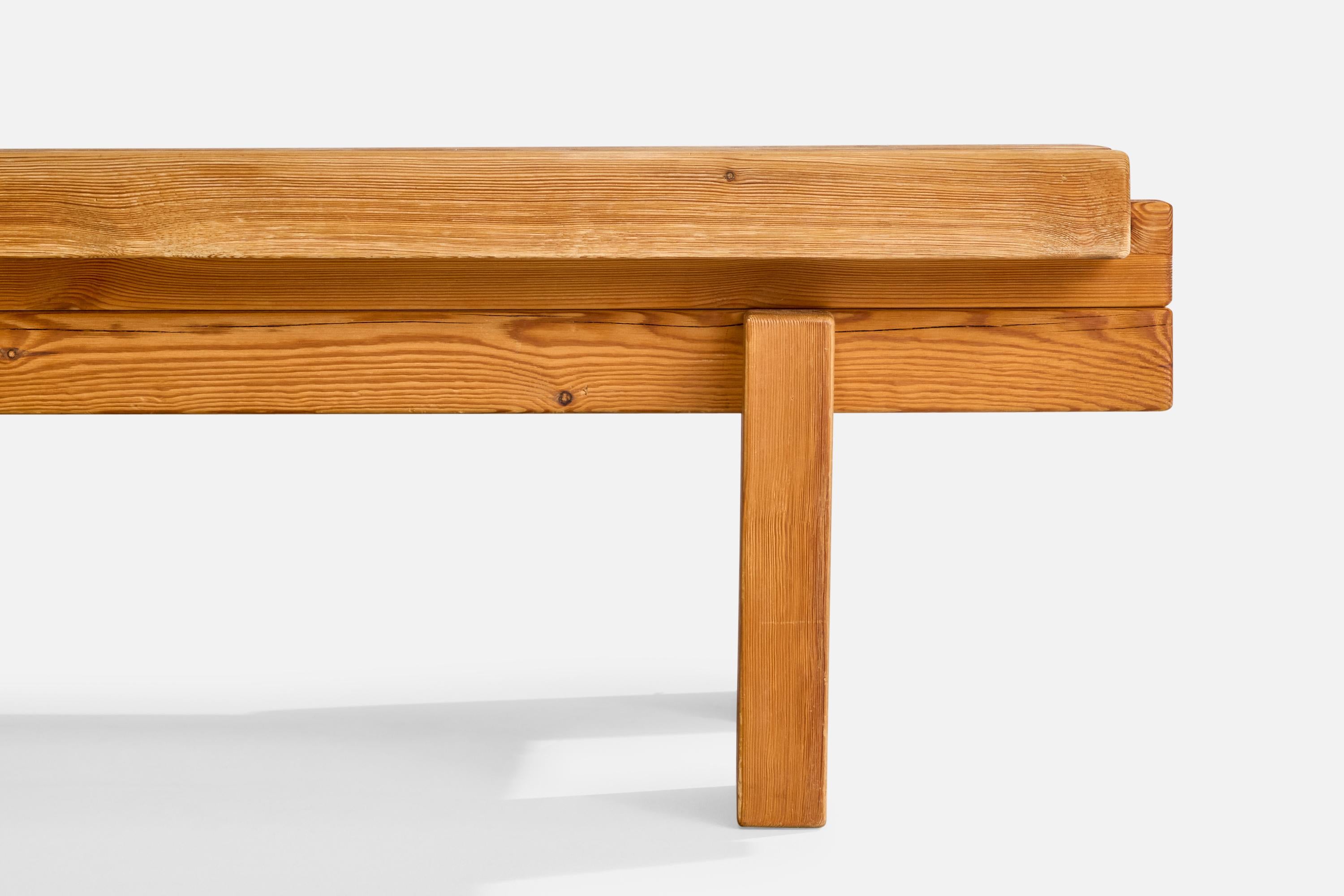 Schwedischer Designer, Couchtisch aus Kiefernholz, Schweden, 1970er Jahre im Angebot 2
