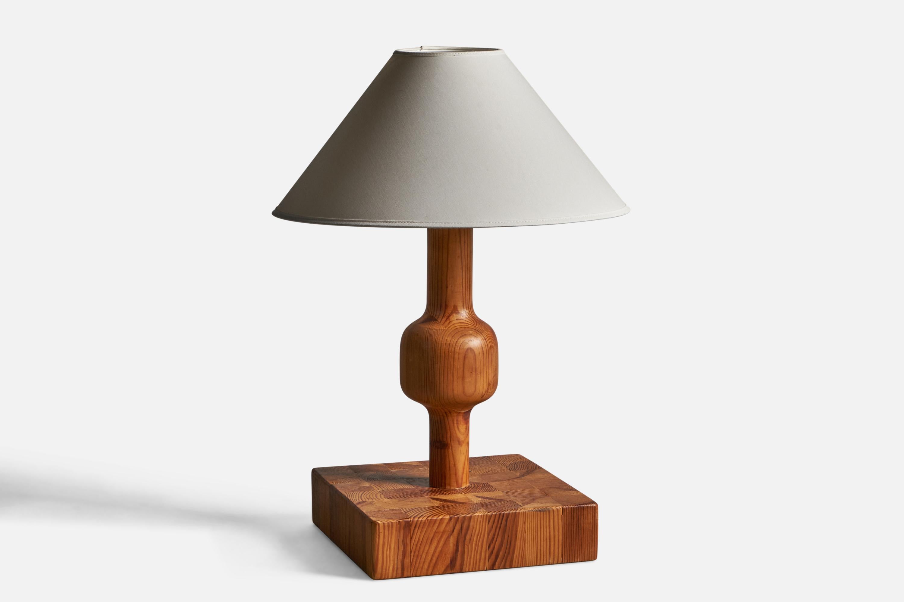 Post-Modern Swedish Designer, Sizeable Table Lamp, Pine, Sweden, 1970s For Sale