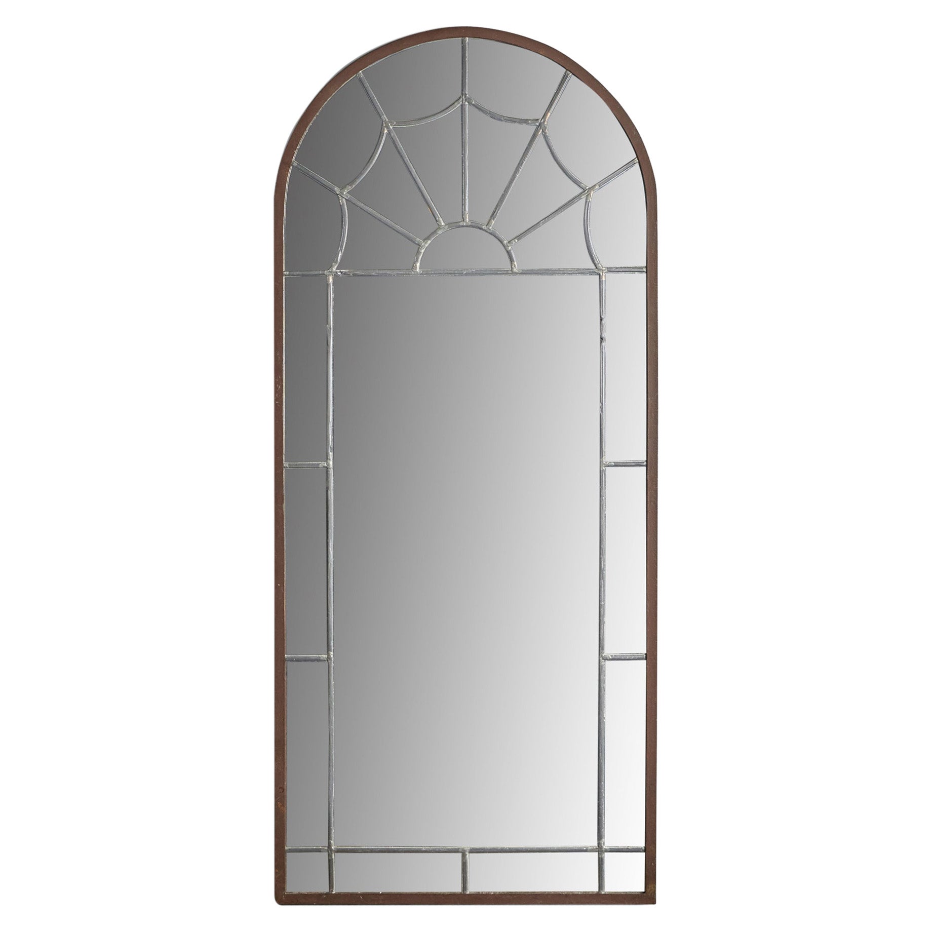 Designer svedese, specchio da parete di grandi dimensioni, rame, peltro, Svezia, anni '40 in vendita