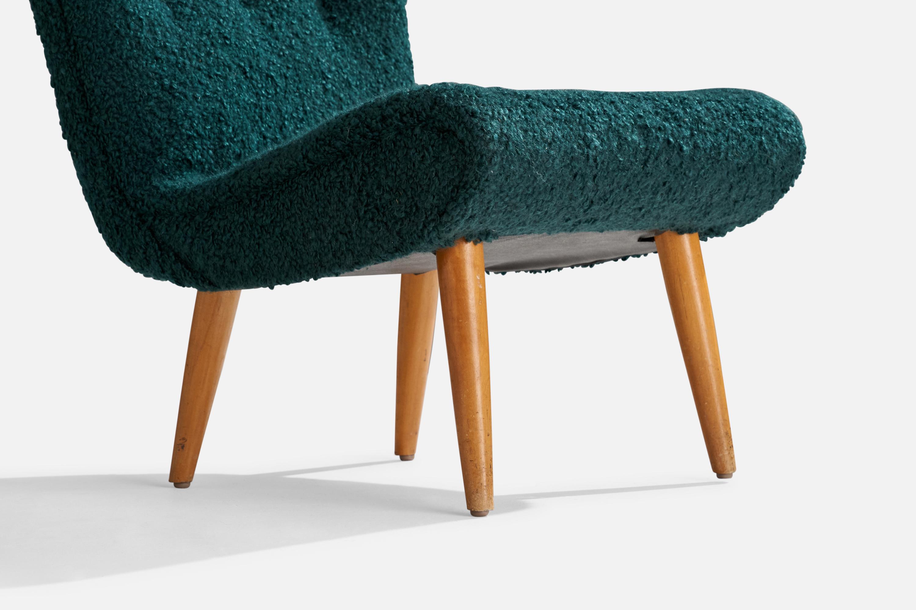 Swedish Designer, Slipper Chair, Wood, Fabric, Sweden, 1950s For Sale 4