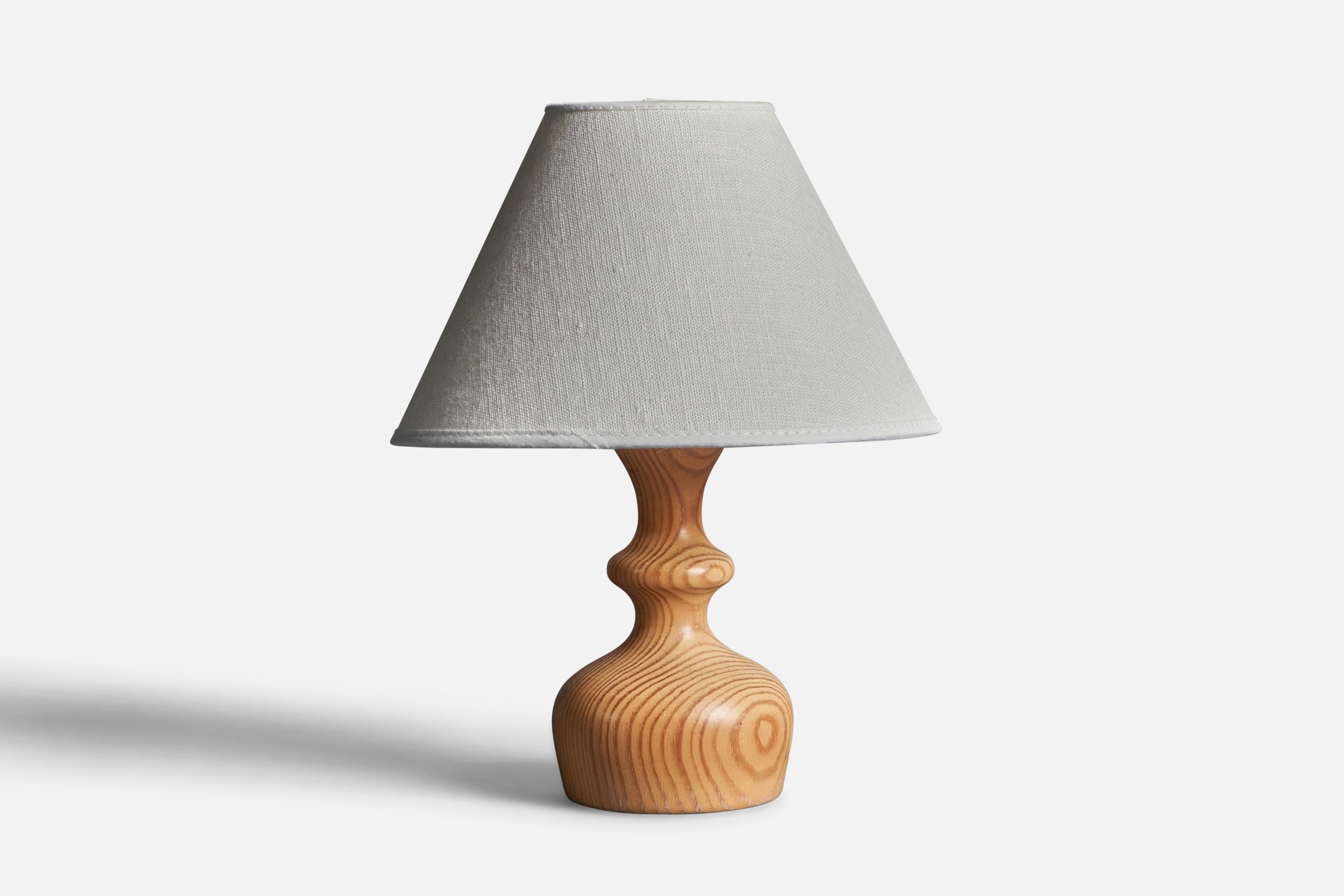Mid-Century Modern Swedish Designer, Small Organic Table Lamp, Solid Pine, Sweden, 1960s For Sale