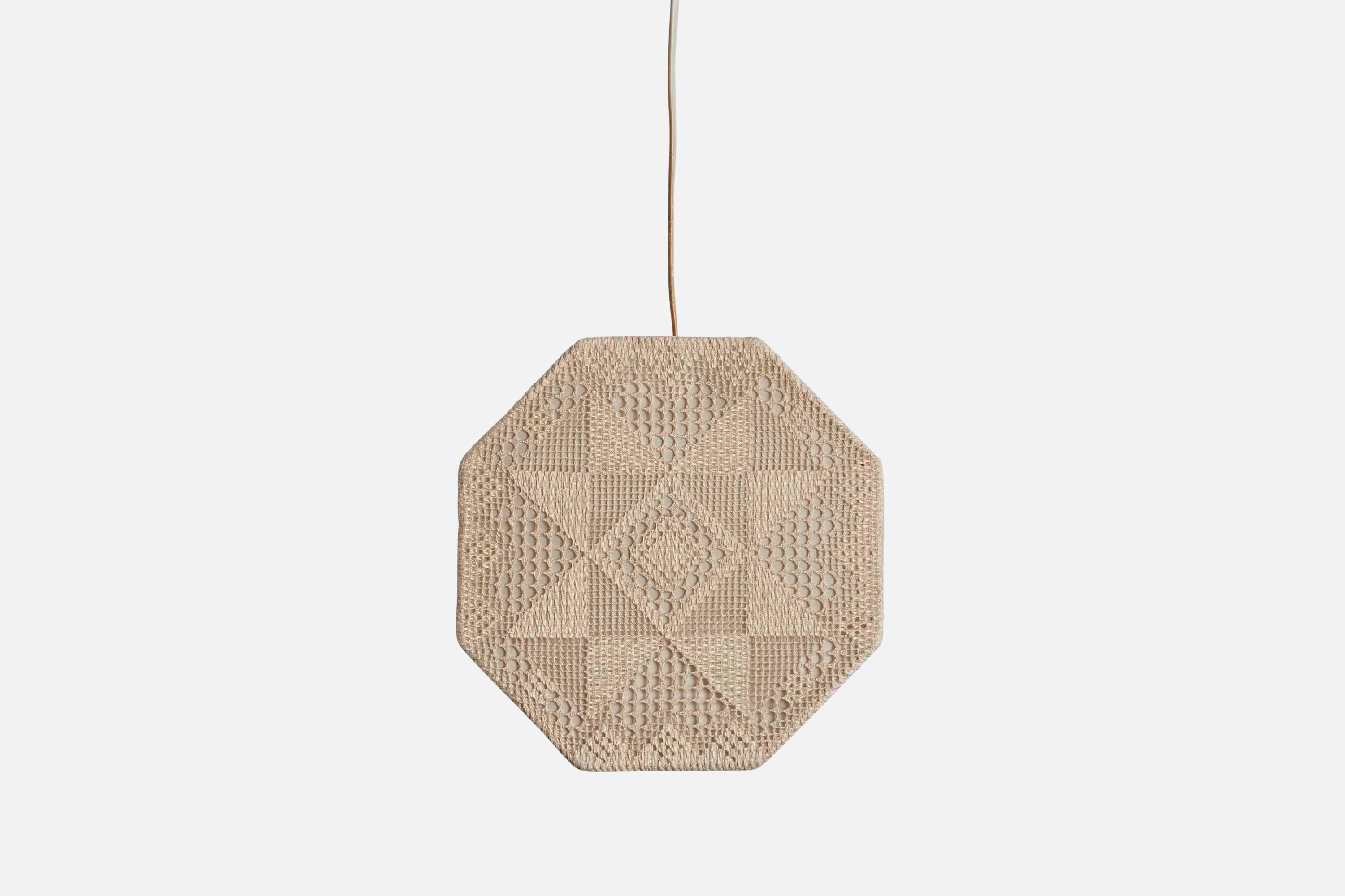 Scandinavo moderno Designer svedese, piccola lampada a sospensione, tessuto da ricamo, Svezia, anni '40 in vendita