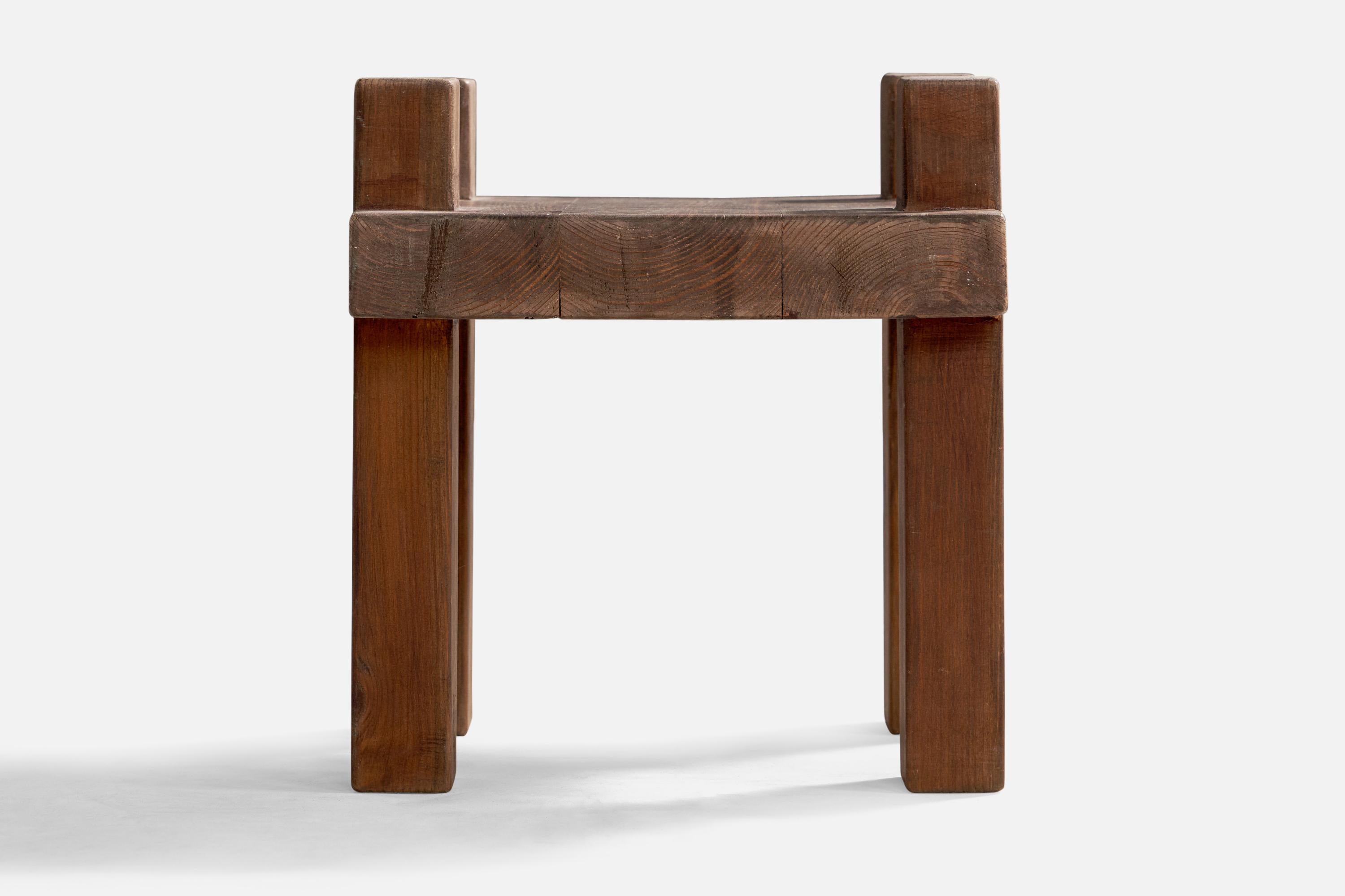 Swedish Designer, Small Side Table, Pine, Sweden, 1960s For Sale 3