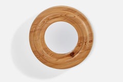 Diseñador sueco, espejo de pared pequeño, pino, espejo de cristal, Suecia, años 70