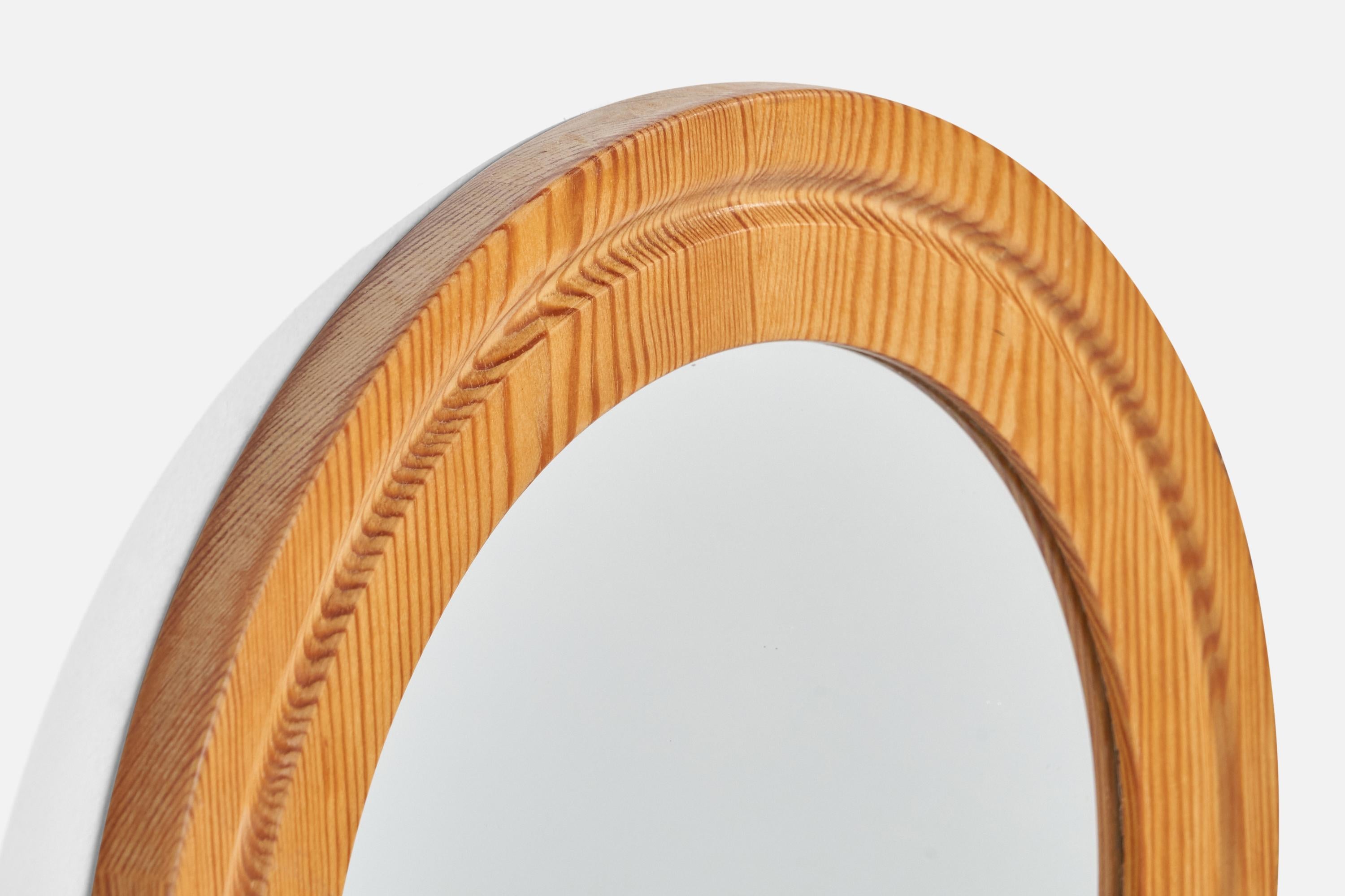 Swedish Designer, Small Wall Mirror, Pine, Sweden, 1970s In Good Condition For Sale In High Point, NC