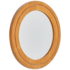 Schwedischer Designer, kleiner Wandspiegel, Kiefer, Schweden, 1970er Jahre