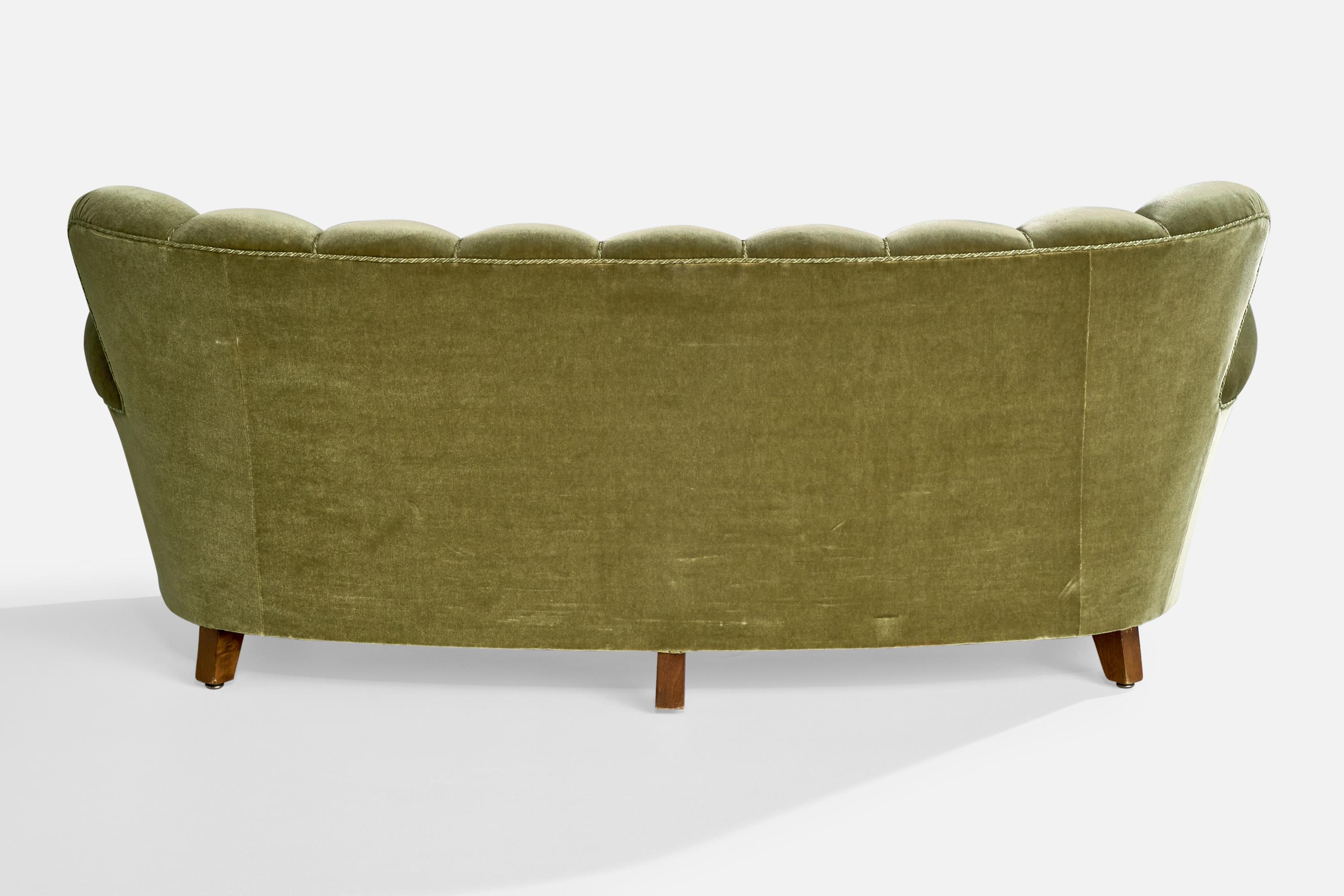 Sofa suédois, bois, velours, Suède, années 1930 Bon état - En vente à High Point, NC