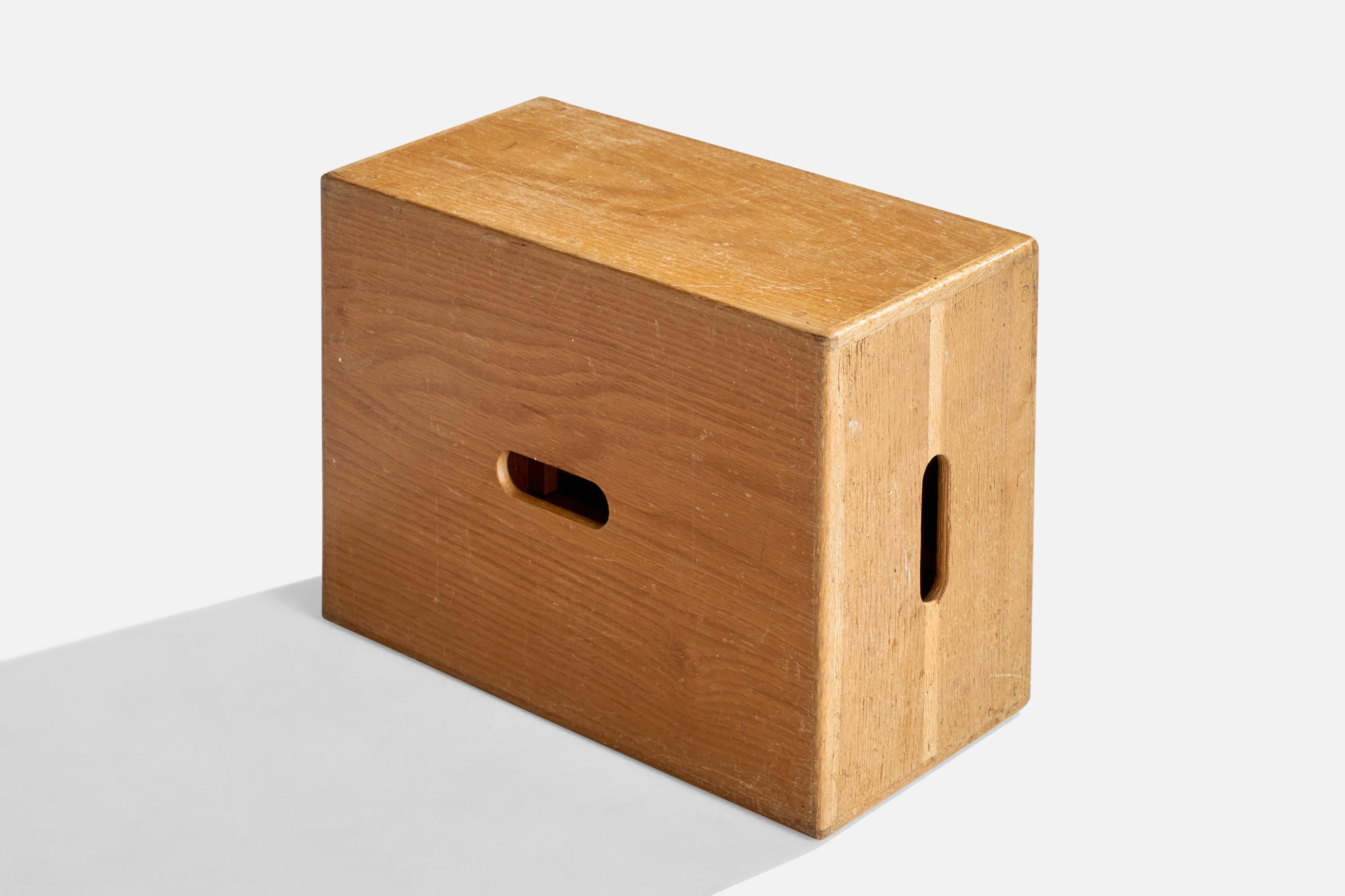 Scandinave moderne Designer suédois, tabouret d'escalier, Oak Oak, Suède, années 1950 en vente