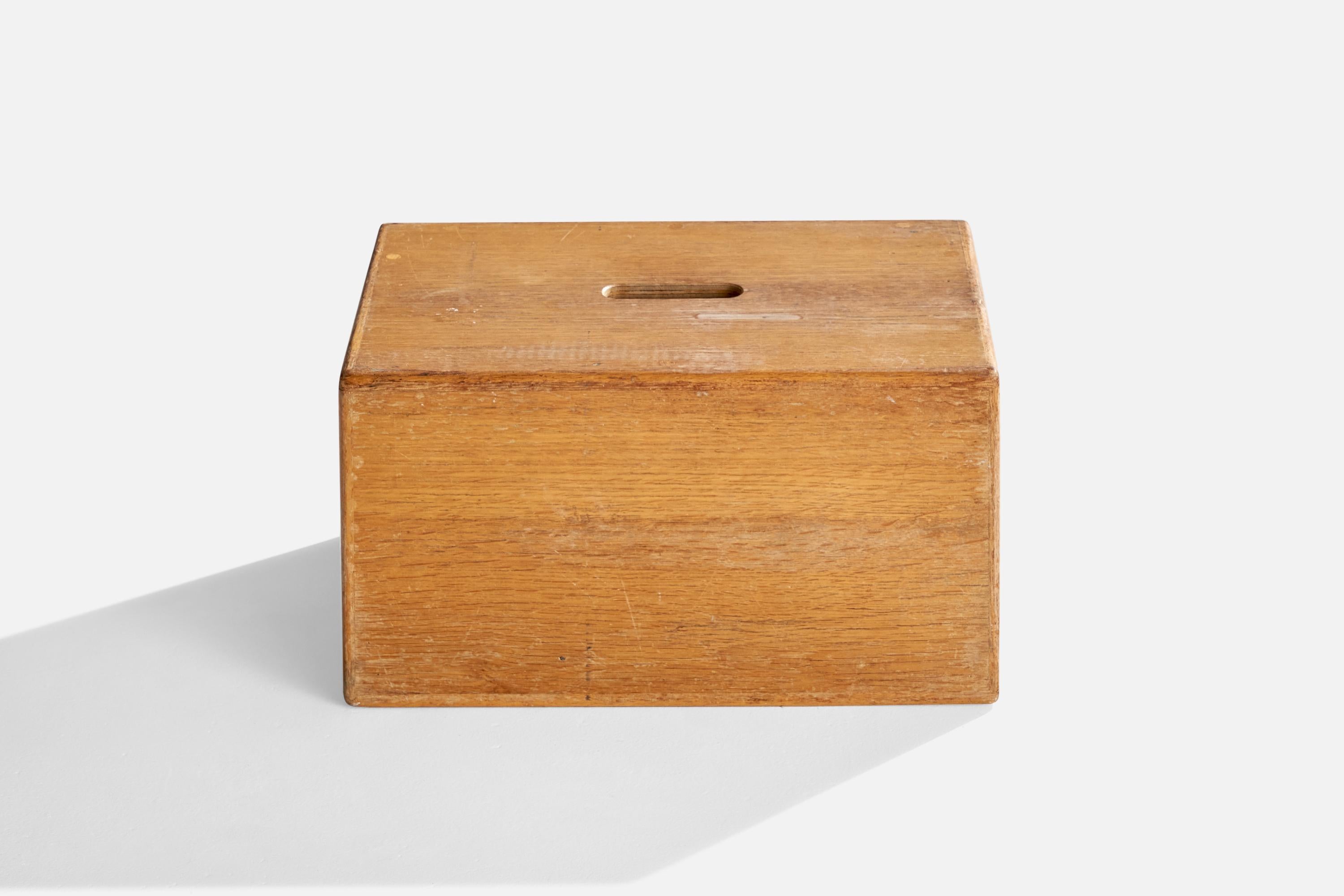 Swedish Designer, Stepping Stool, Oak, Sweden, 1950s In Good Condition In High Point, NC