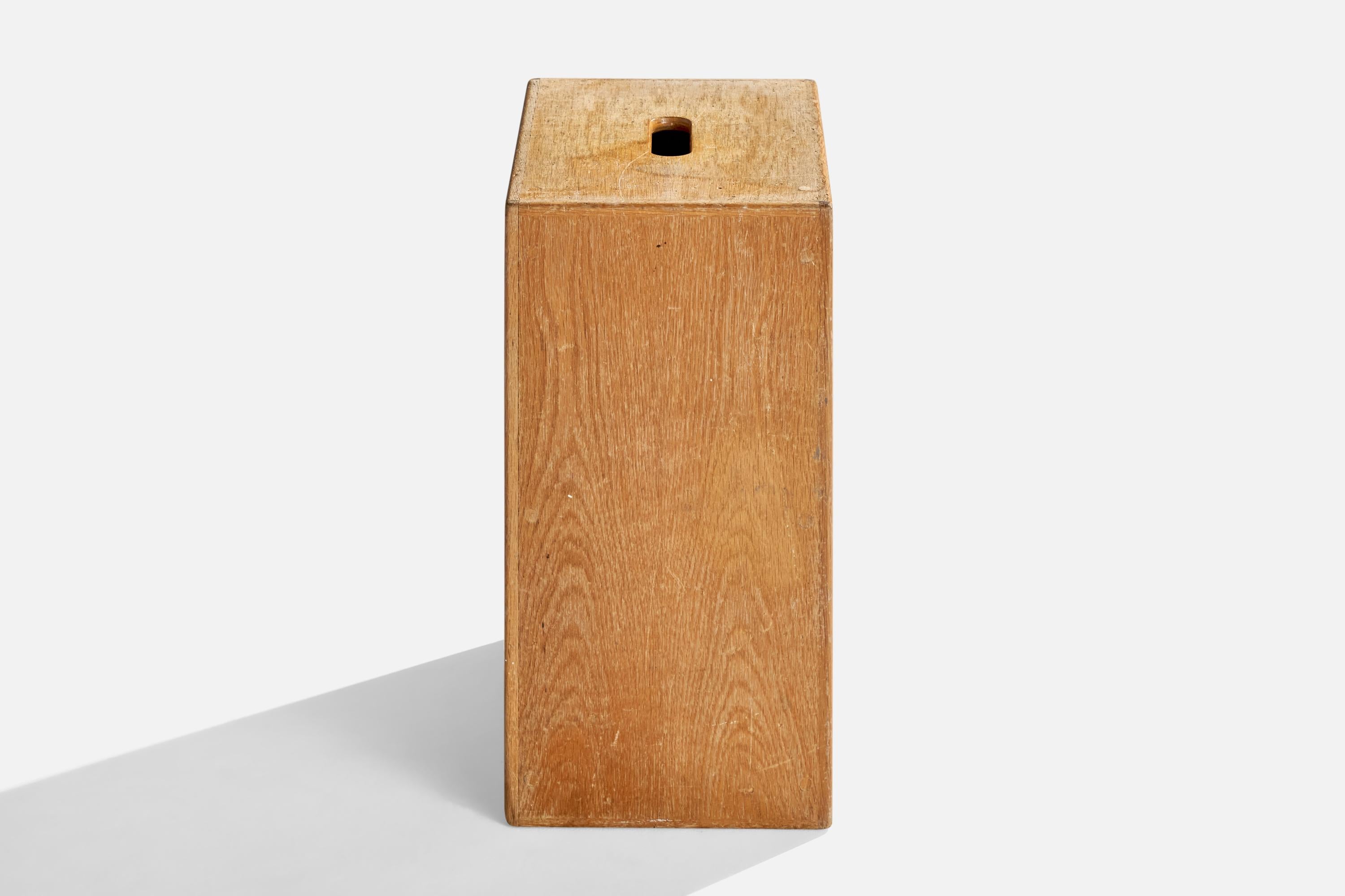 Designer suédois, tabouret d'escalier, Oak Oak, Suède, années 1950 Bon état - En vente à High Point, NC