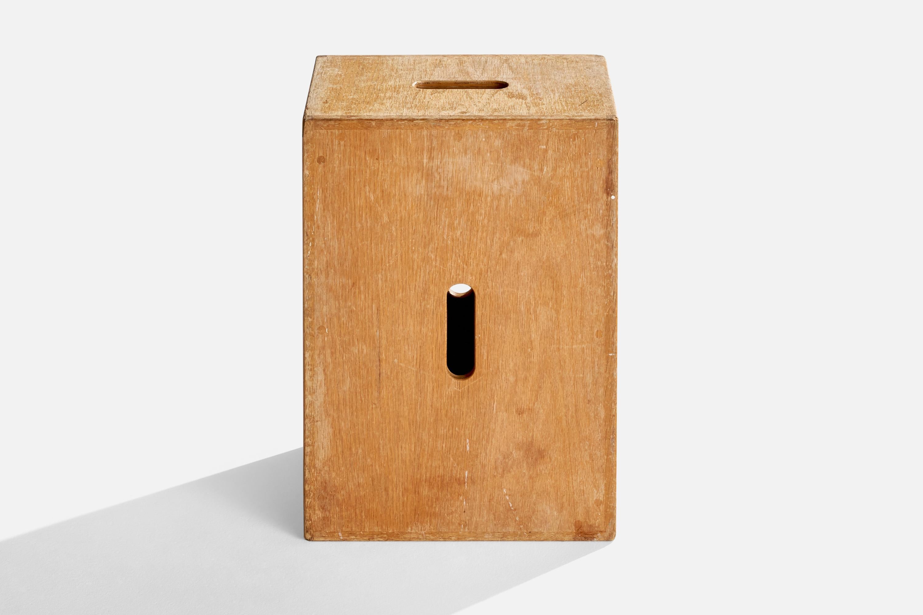Chêne Designer suédois, tabouret d'escalier, Oak Oak, Suède, années 1950 en vente