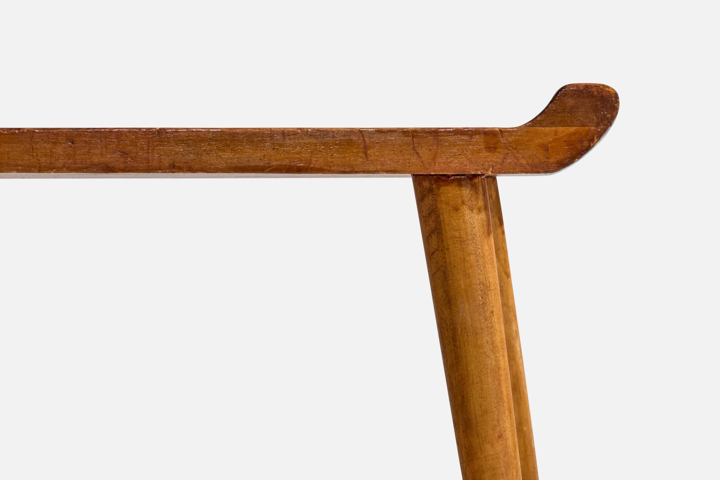 Tabouret suédois, pin, bouleau, Suède, années 1940 Bon état - En vente à High Point, NC