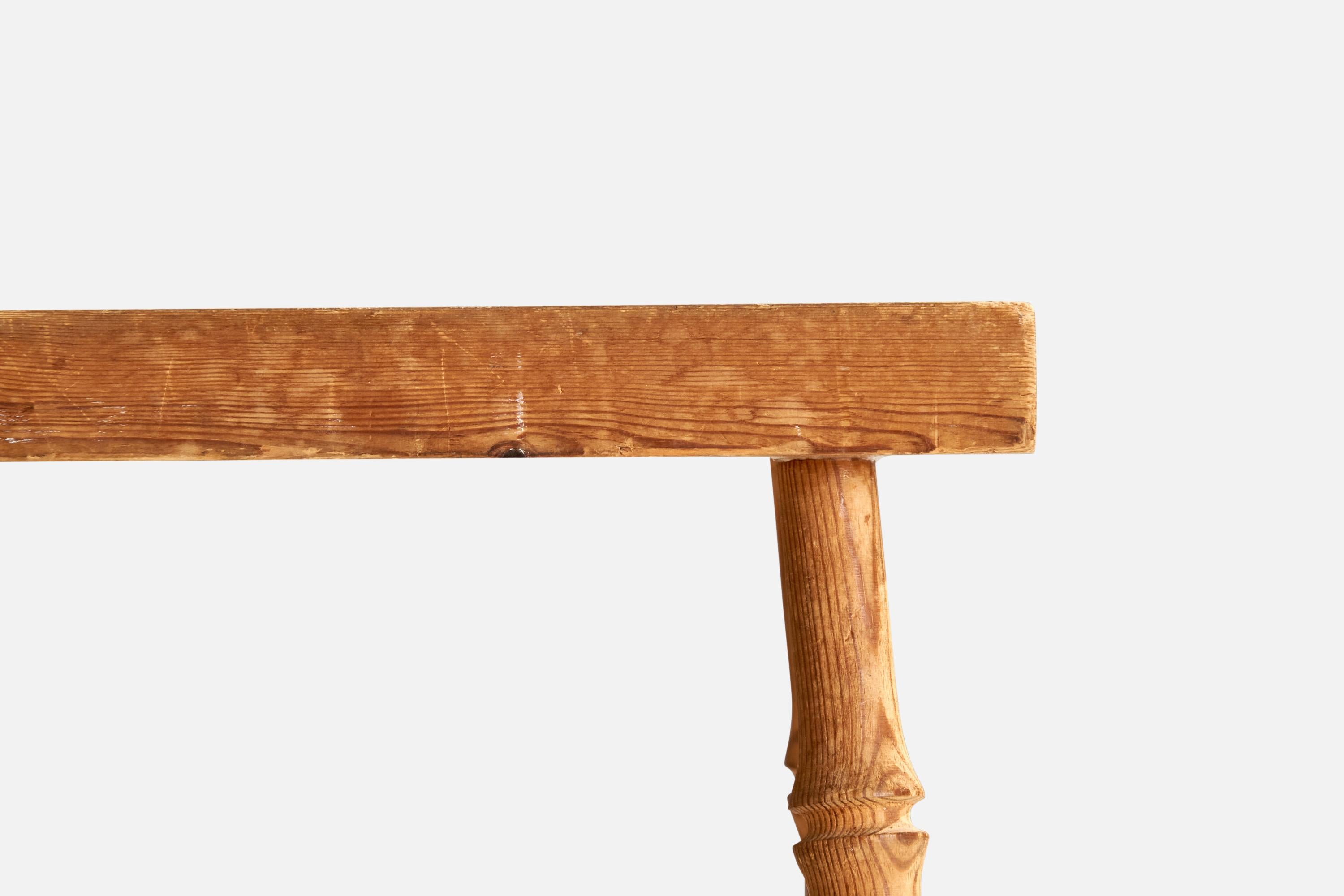 Milieu du XXe siècle Tabouret de designer suédois, pin, Suède, années 1940 en vente