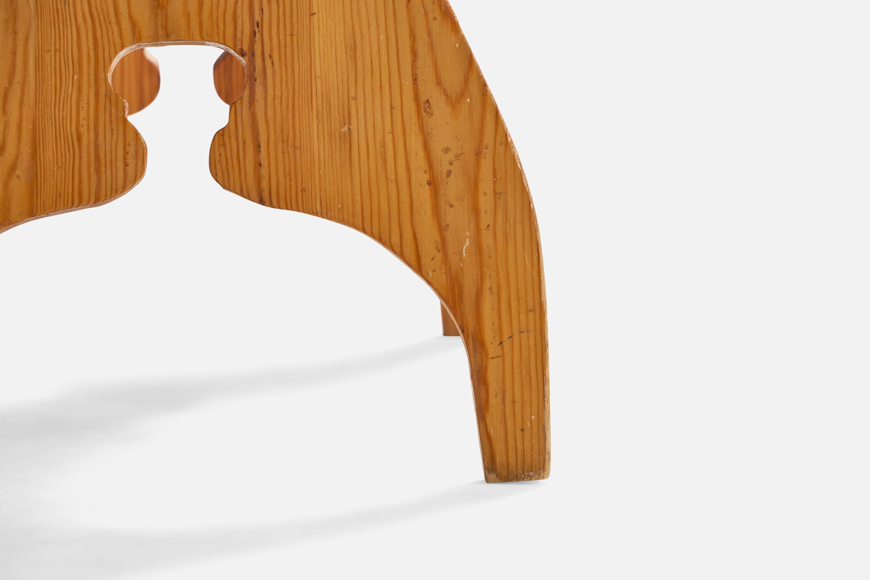 Pin Tabouret de designer suédois, pin, Suède, années 1960 en vente