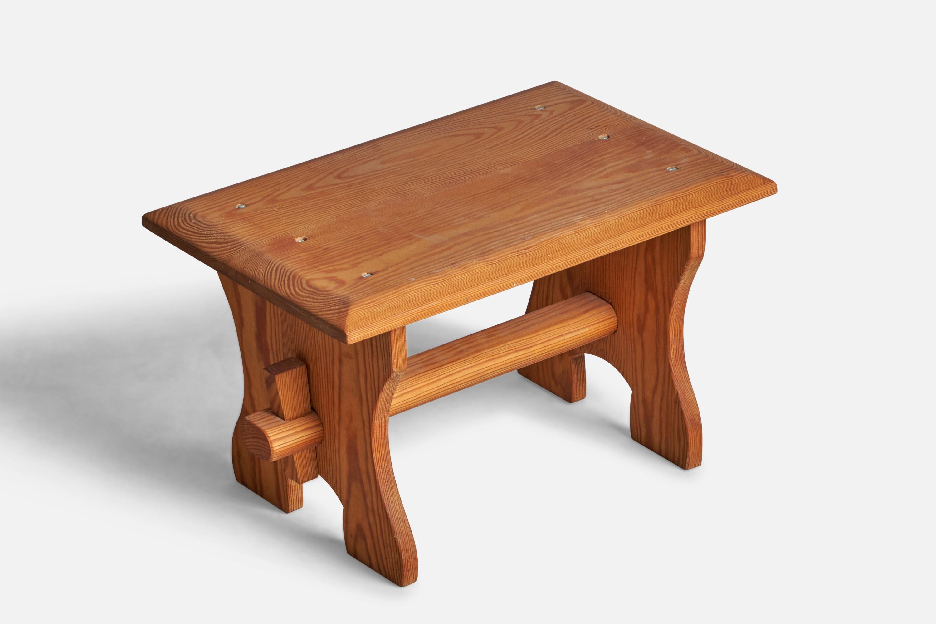 Postmoderne Tabouret de designer suédois, pin, Suède, années 1970 en vente