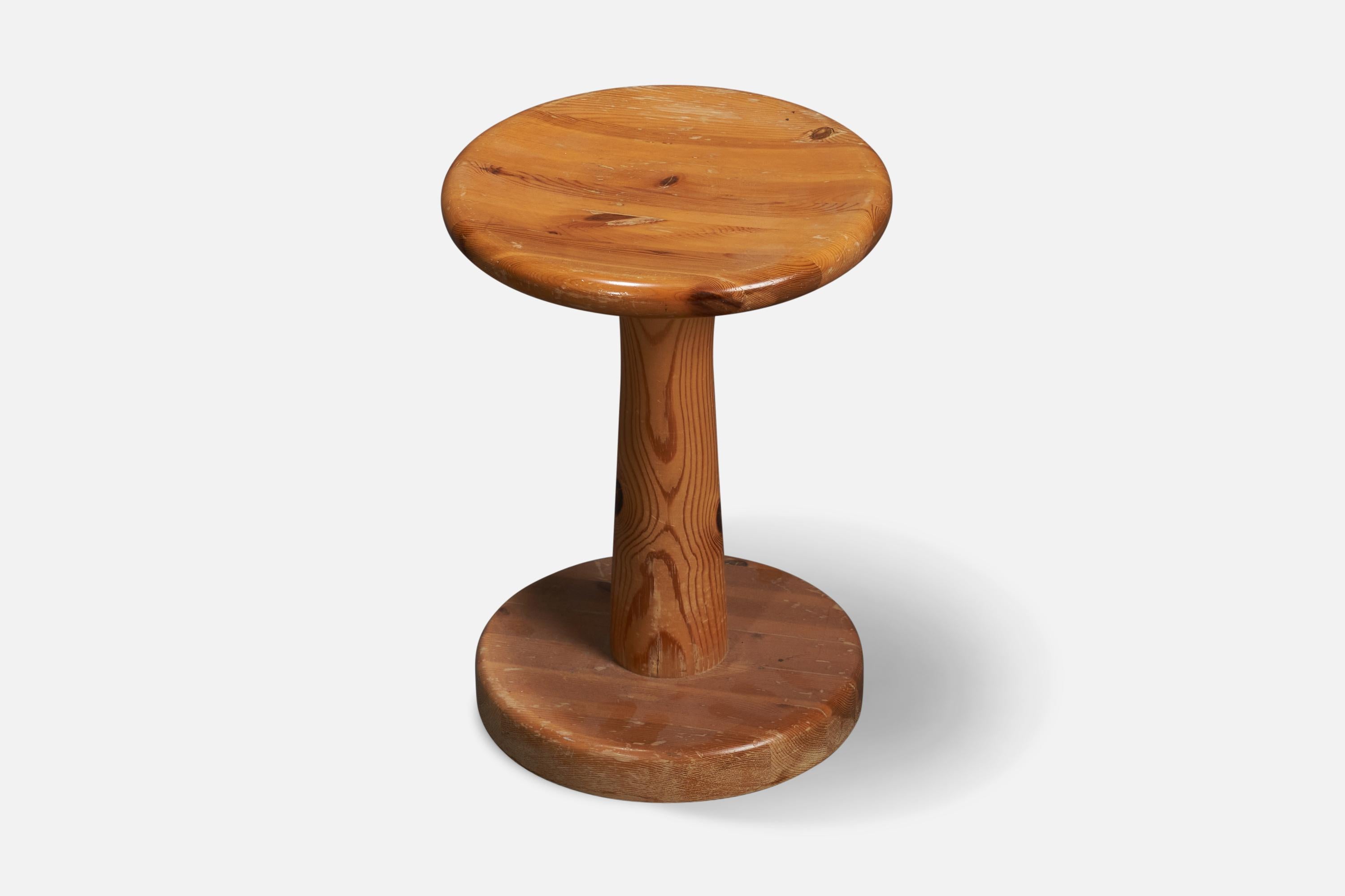 Suédois Tabouret de designer suédois, pin, Suède, années 1970 en vente
