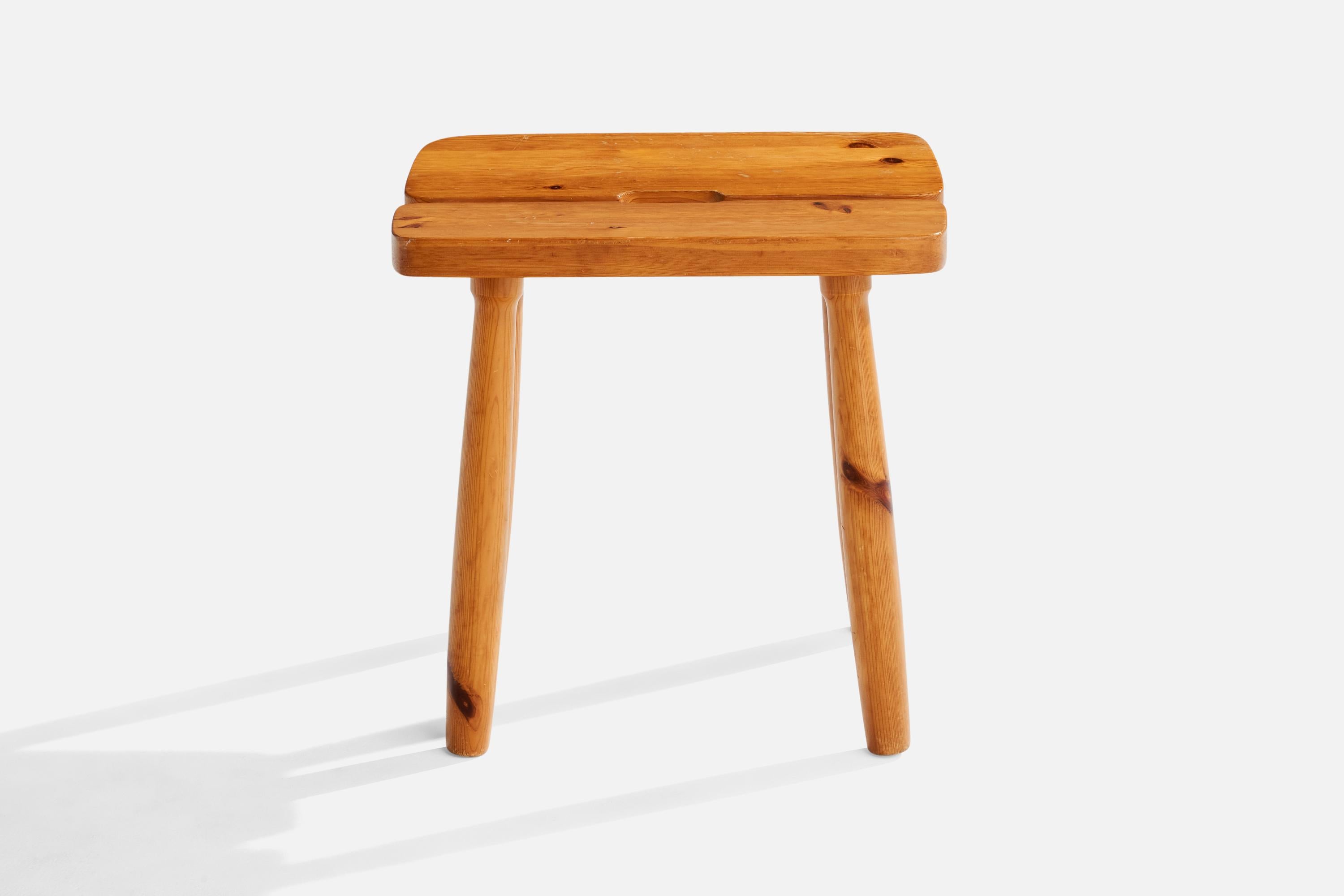 Suédois Tabouret de designer suédois, pin, Suède, années 1970 en vente