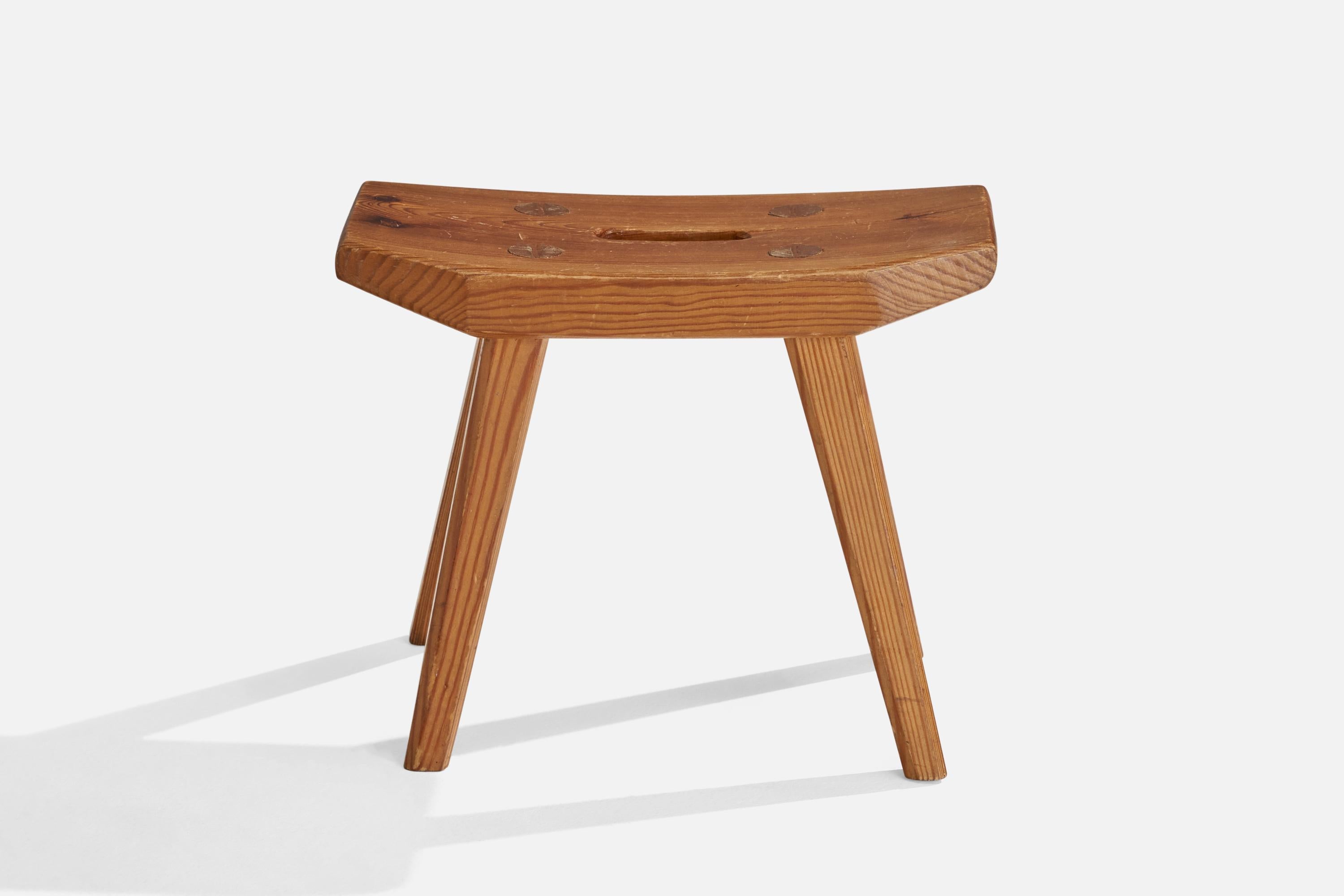 Swedish Designer, Stool, Pine, Sweden, 1970s In Good Condition For Sale In High Point, NC