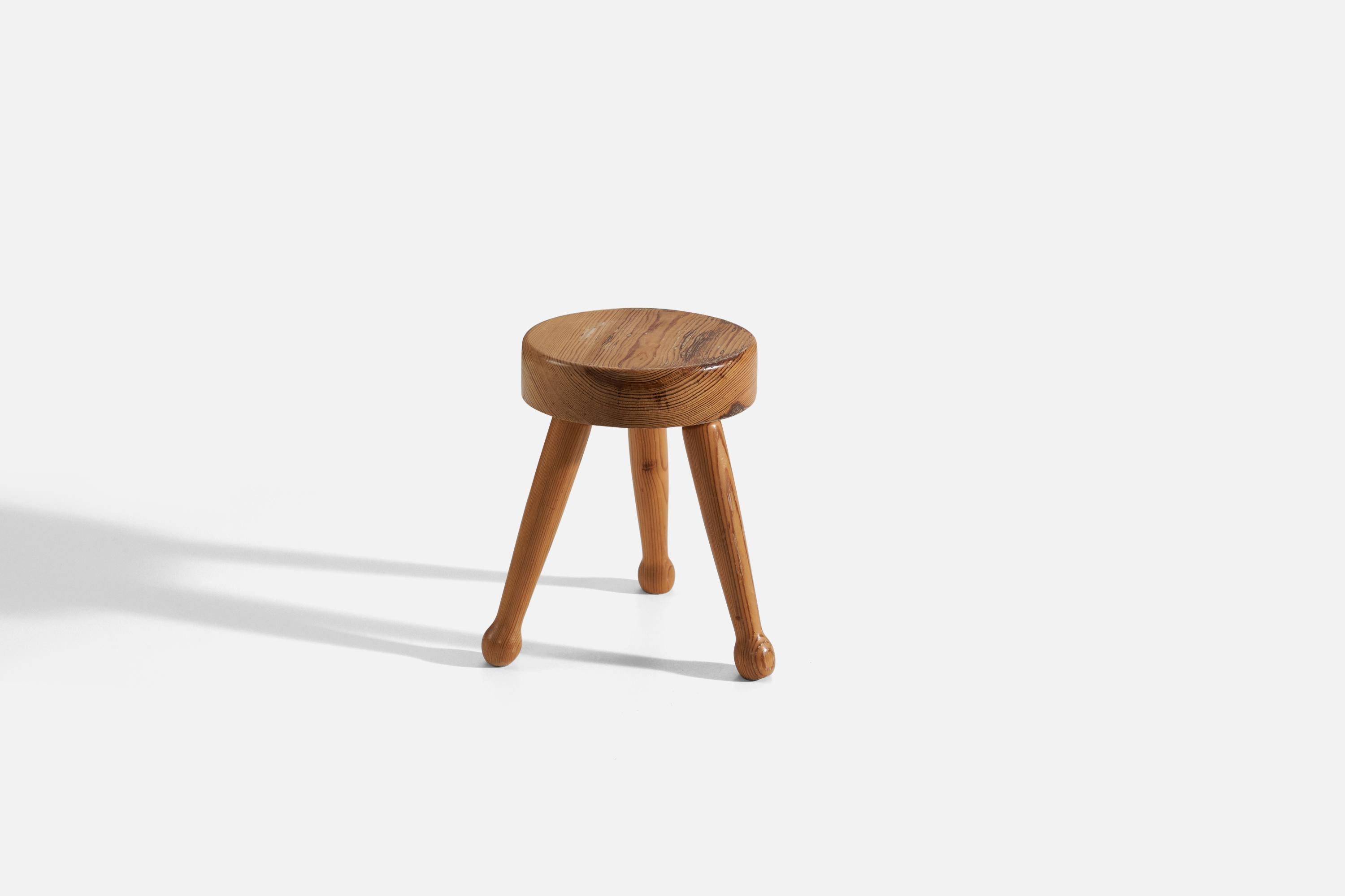 Suédois Tabouret de designer suédois, pin, Suède, années 1970 en vente