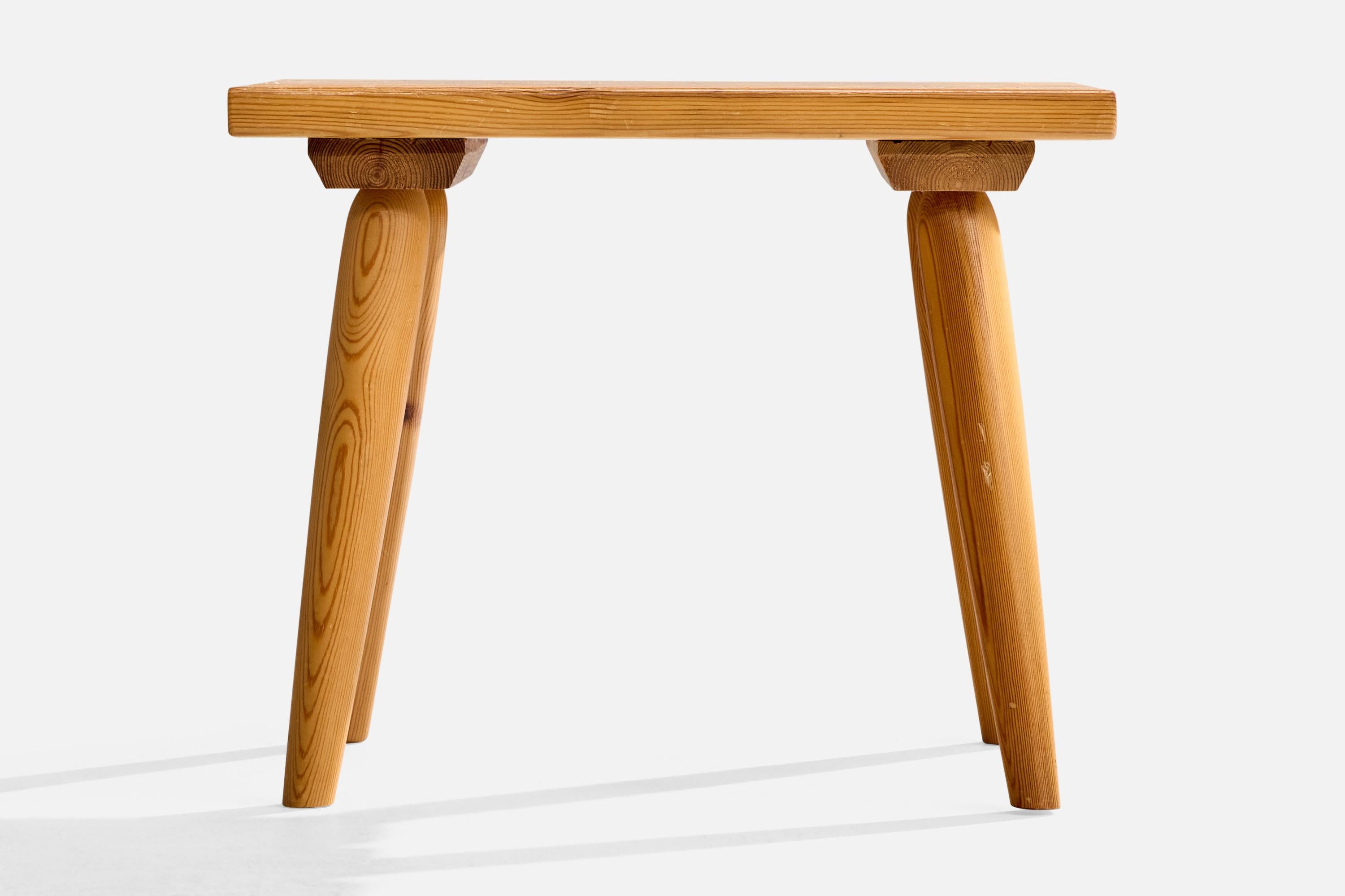 Suédois Tabouret de designer suédois, pin, Suède, années 1970 en vente