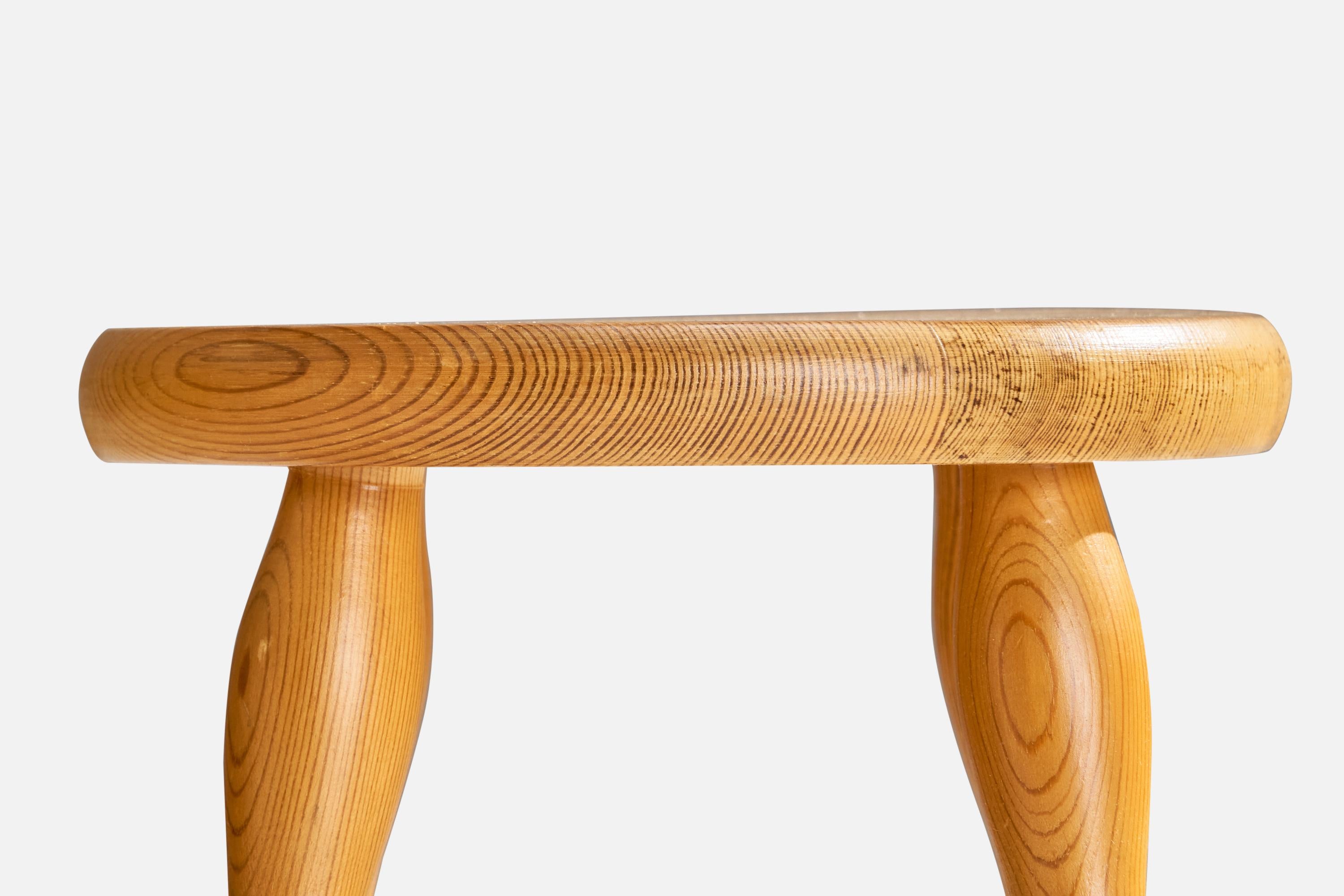 Fin du 20e siècle Tabouret de designer suédois, pin, Suède, années 1970 en vente