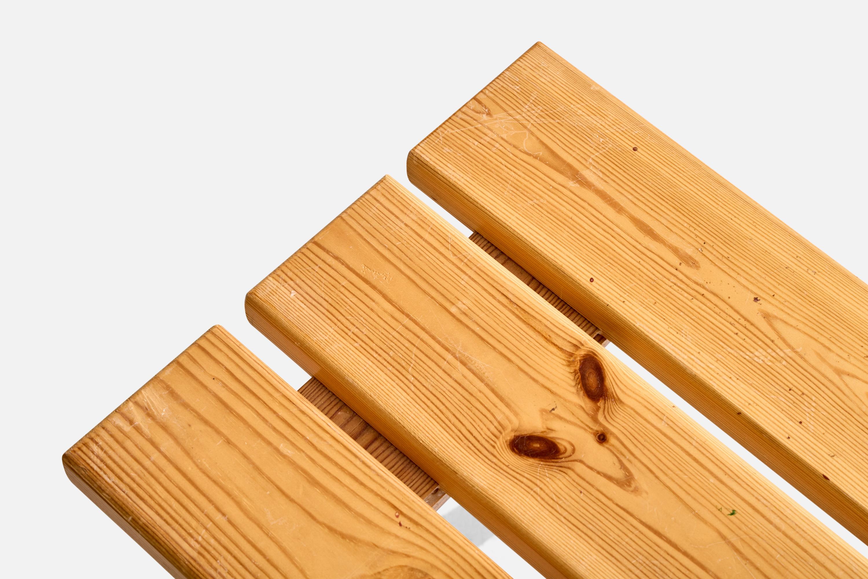 Pin Tabouret de designer suédois, pin, Suède, années 1970 en vente