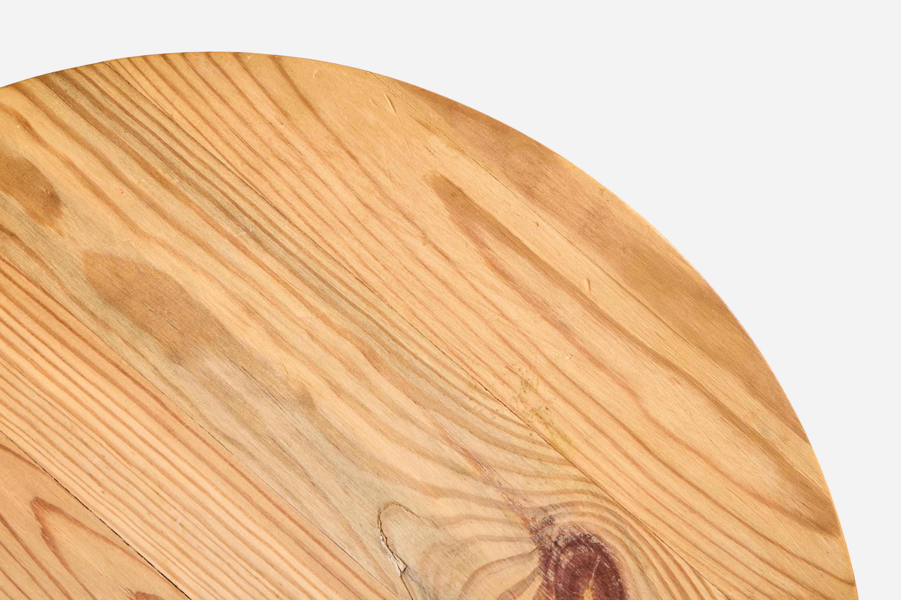 Tabouret de designer suédois, pin, Suède, années 1970 en vente 1