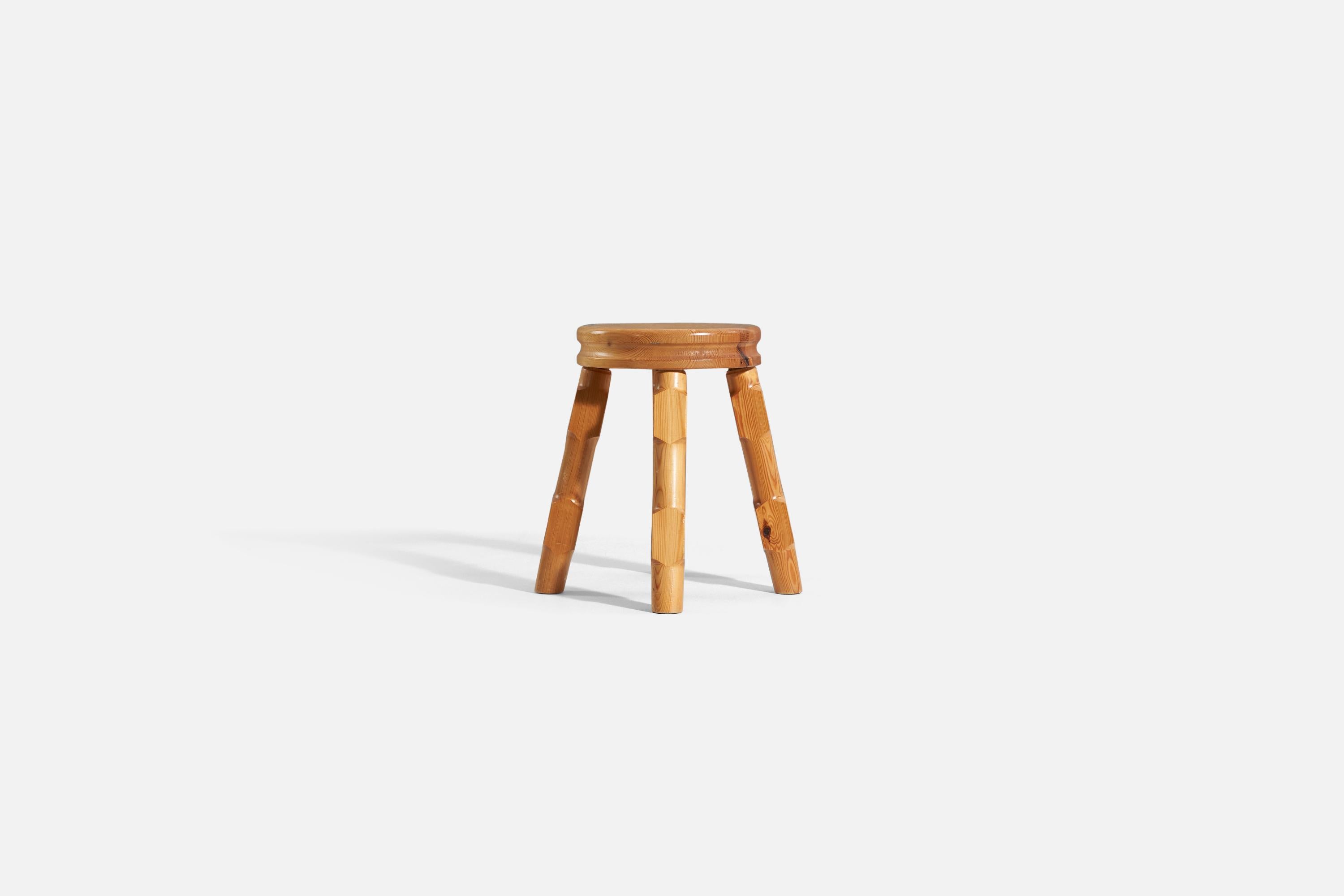 Swedish Designer, Stool, Pine, Sweden, 1983 In Good Condition For Sale In High Point, NC