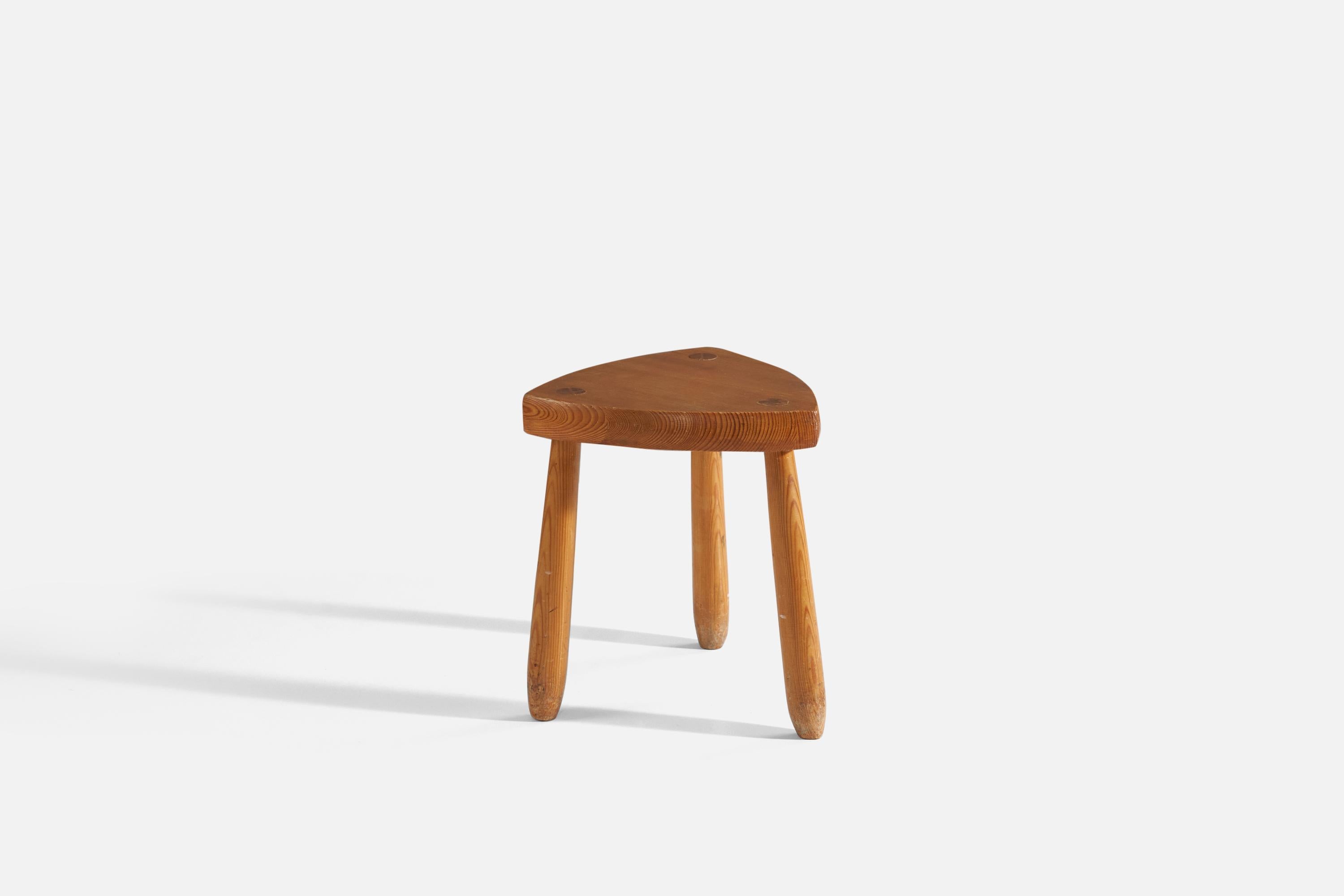 Swedish Designer, Stool, Solid Pine, Sweden, 1961 In Good Condition For Sale In High Point, NC