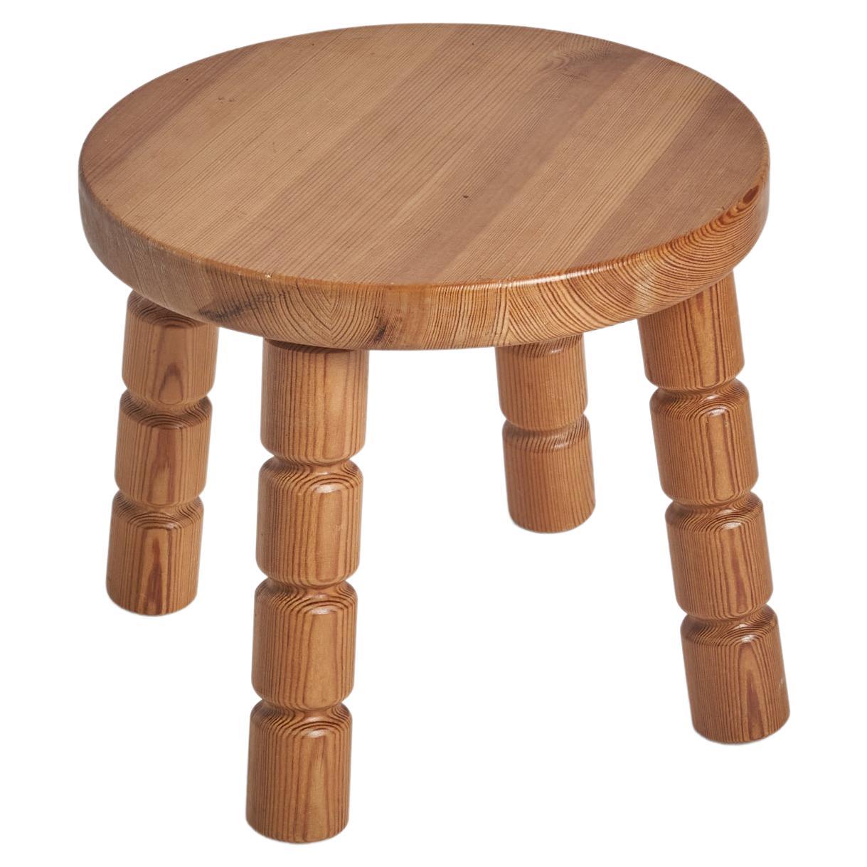Schwedischer Designer, Hocker, Kiefer massiv, Schweden, 1970er Jahre im Angebot