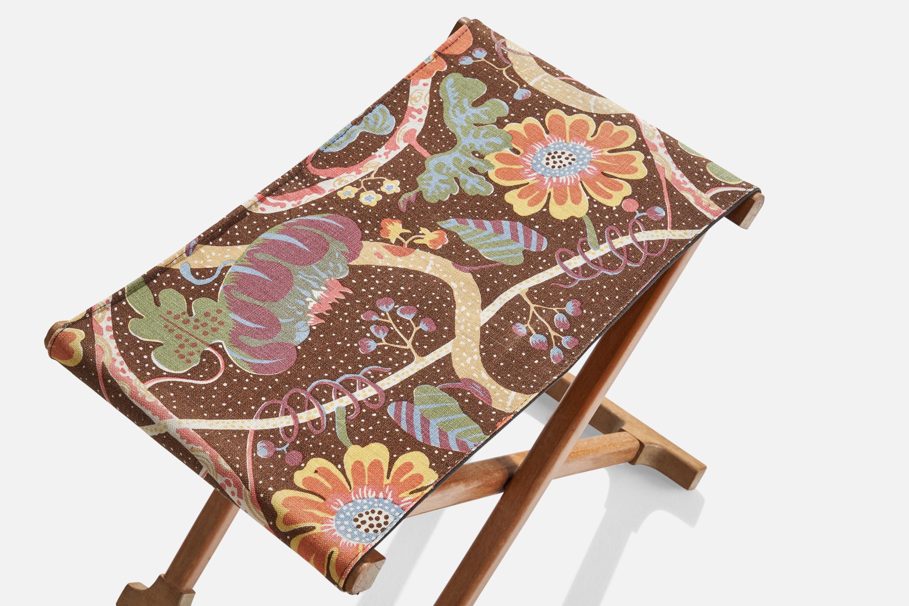 Tissu Designer suédois, tabouret, teck, tissu, Suède, années 1950 en vente