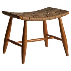 Schwedischer Designer, Hocker. Holz-, Jute-Riemen, Schweden, 1940er Jahre