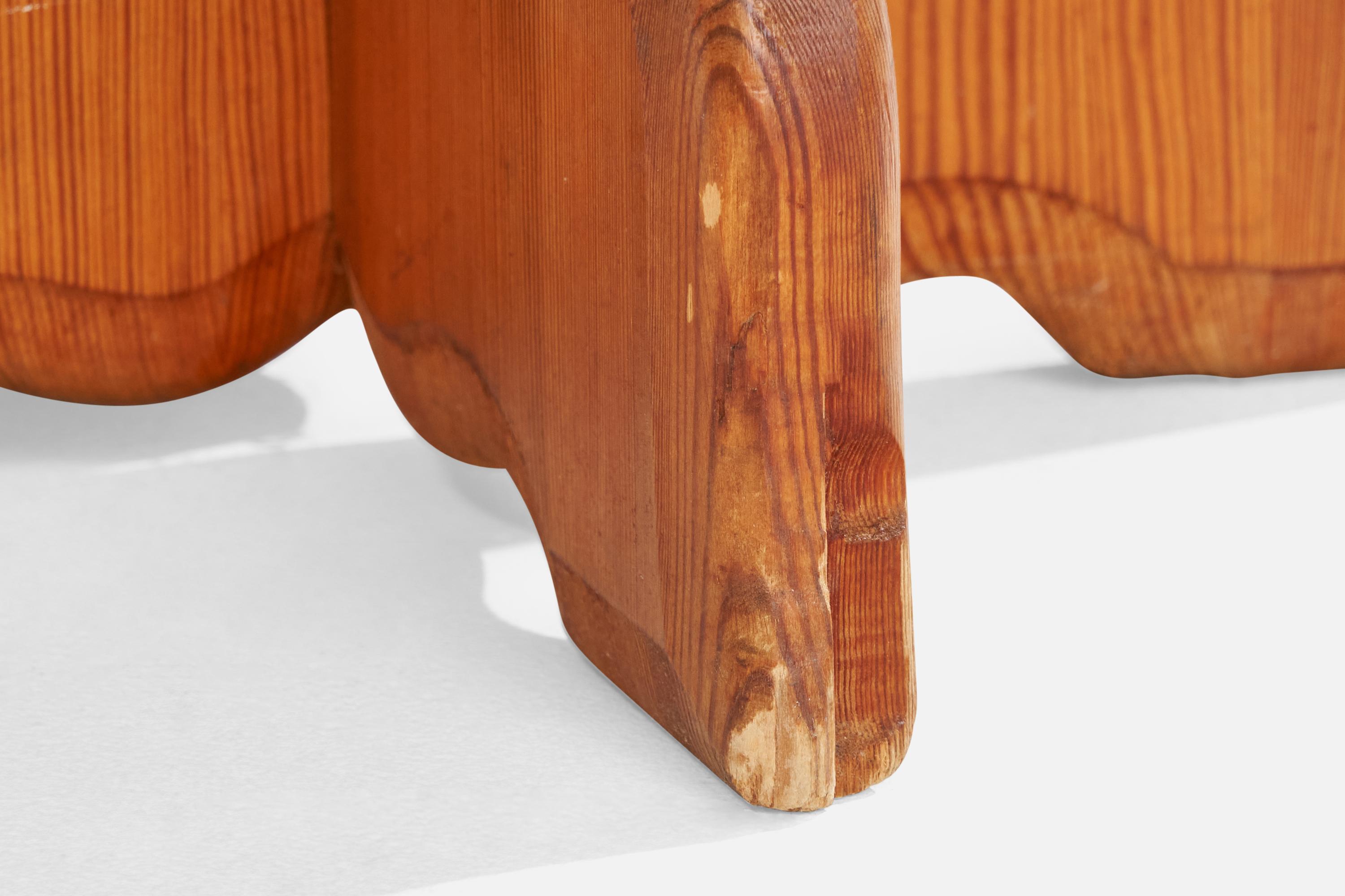Swedish Designer, Stools, Pine, Sweden, 1970s For Sale 6