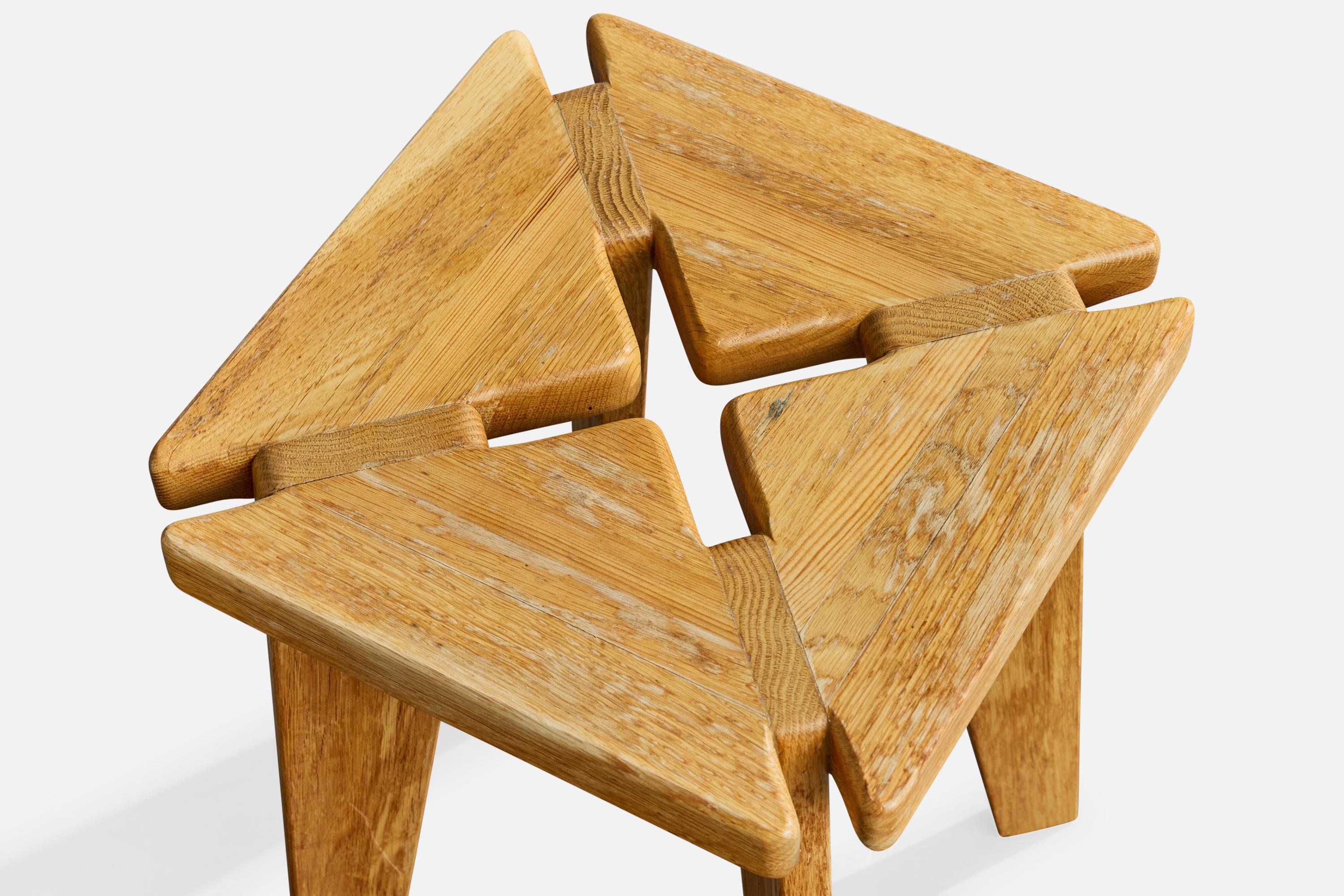 Swedish Designer, Stools, Pine, Sweden, 1970s im Angebot 3