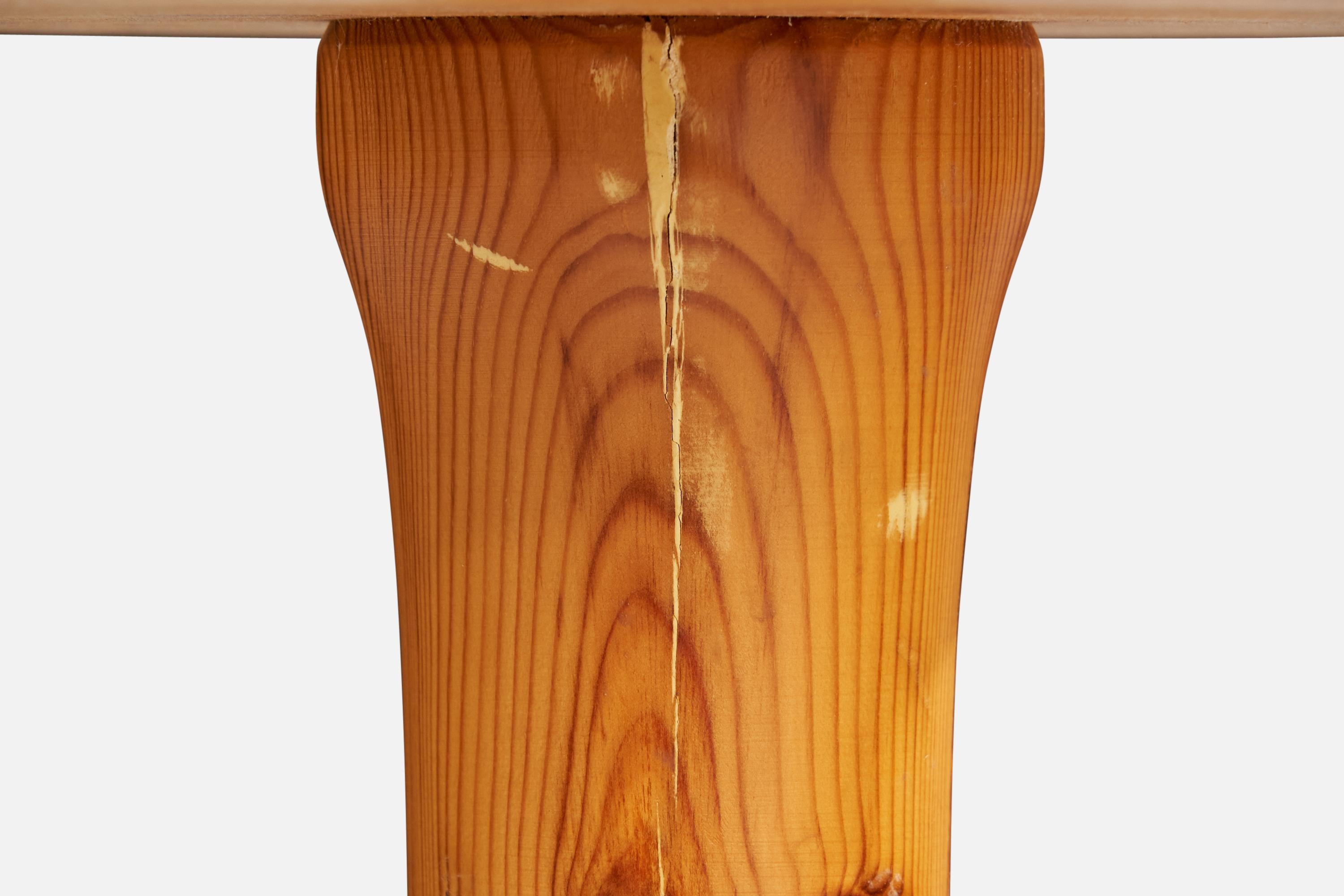 Tabourets de designer suédois, pin, Suède, années 1970 en vente 2