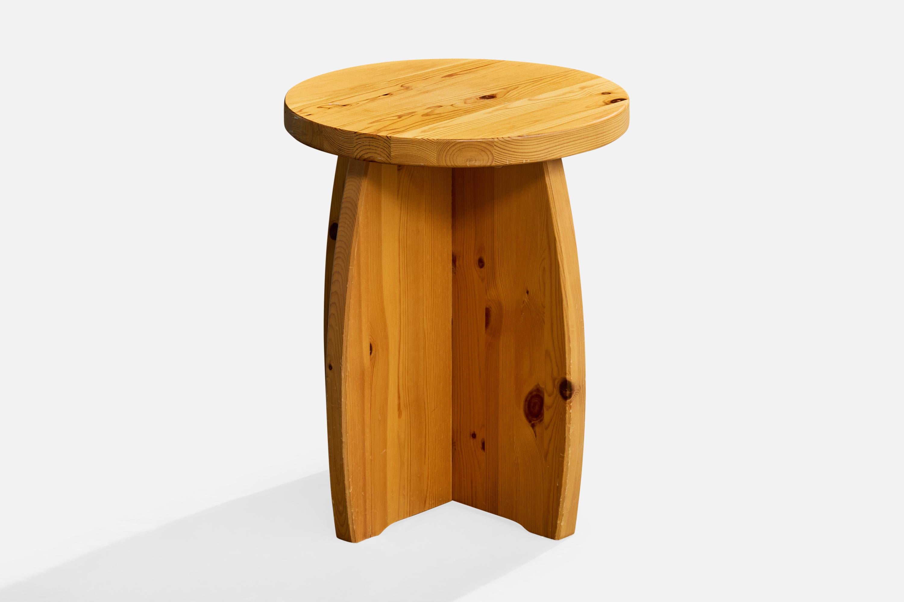 Swedish Designer, Stools, Pine, Sweden, 1980s In Fair Condition For Sale In High Point, NC