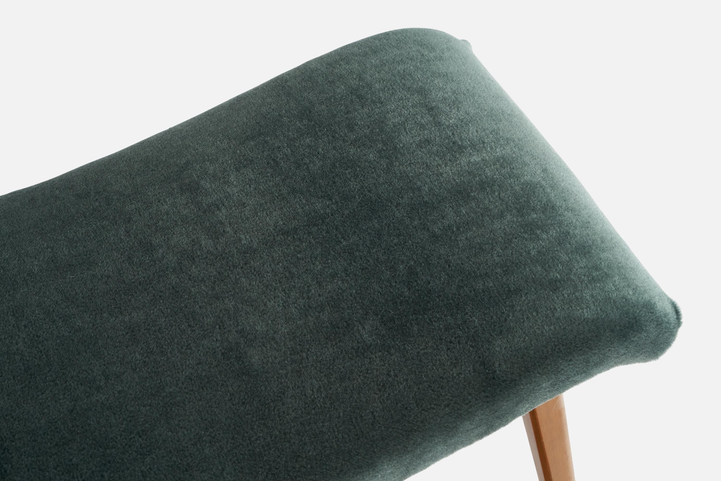 Suédois Designer suédois, tabourets, bois, mohair, Suède, années 1940 en vente
