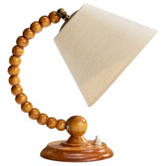 Lampada da tavolo di design svedese, betulla, metallo, tessuto, Svezia, 1949
