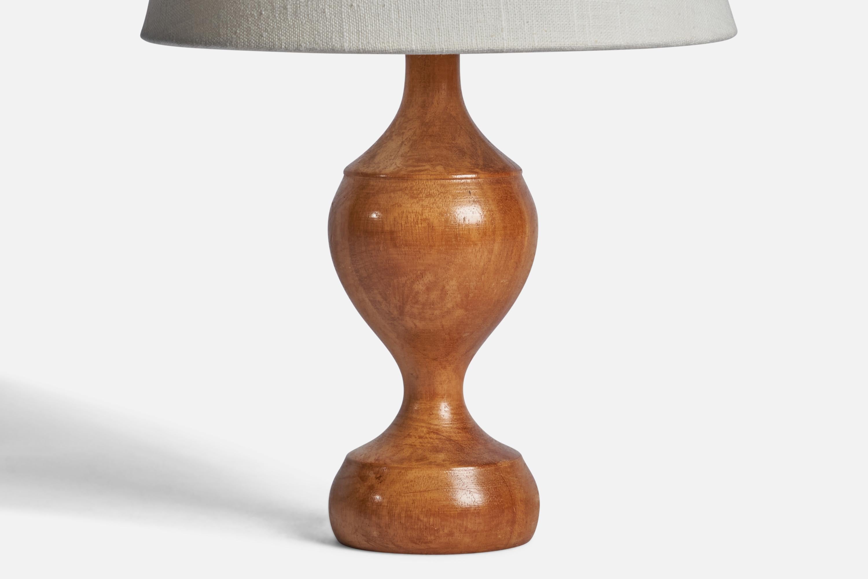 Swedish Designer, Table Lamp, Birch, Sweden, 1960s In Good Condition For Sale In High Point, NC