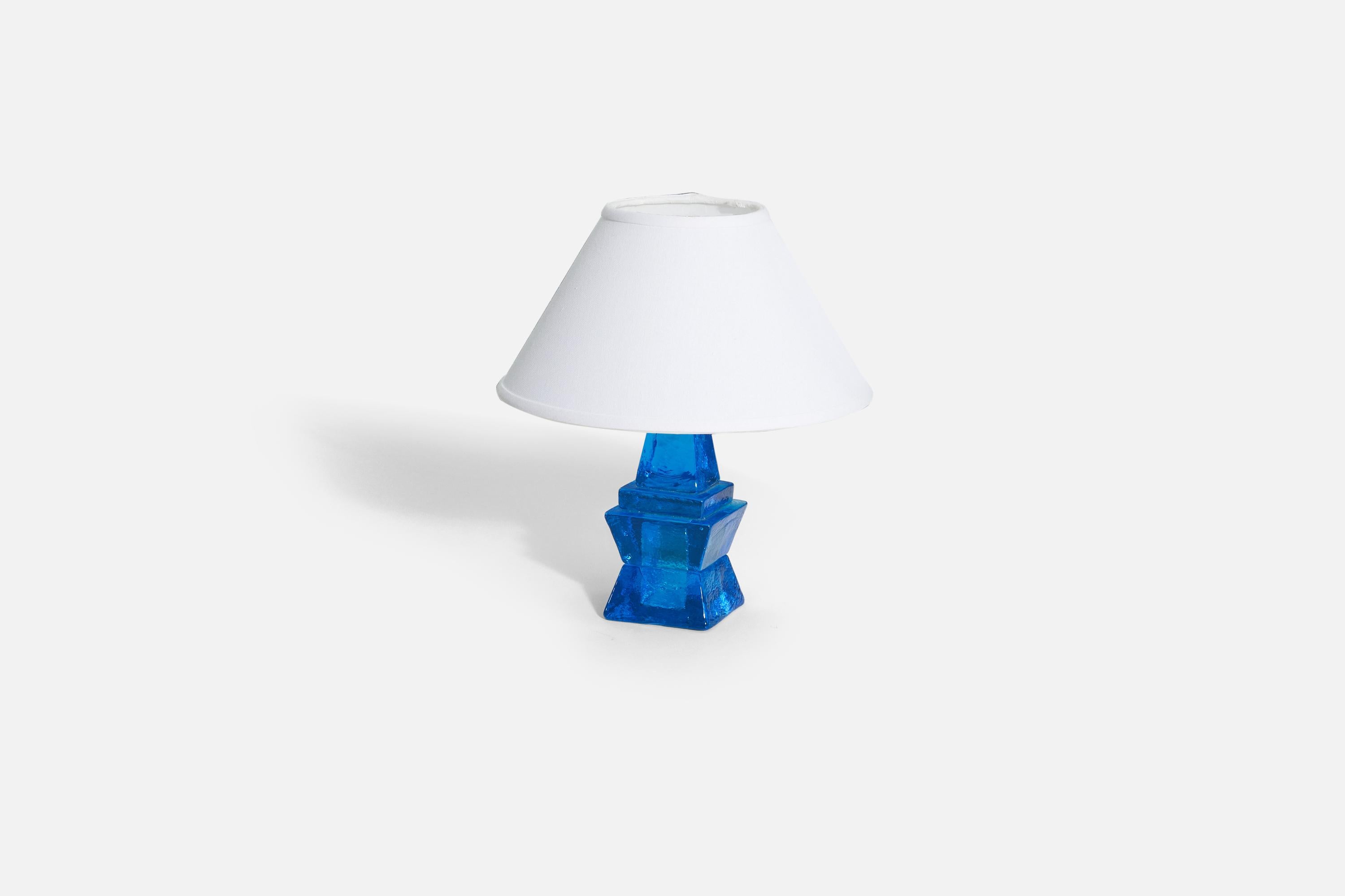 Swedish Designer, Table Lamp, Blue Glass, Sweden, 1960s In Good Condition For Sale In High Point, NC