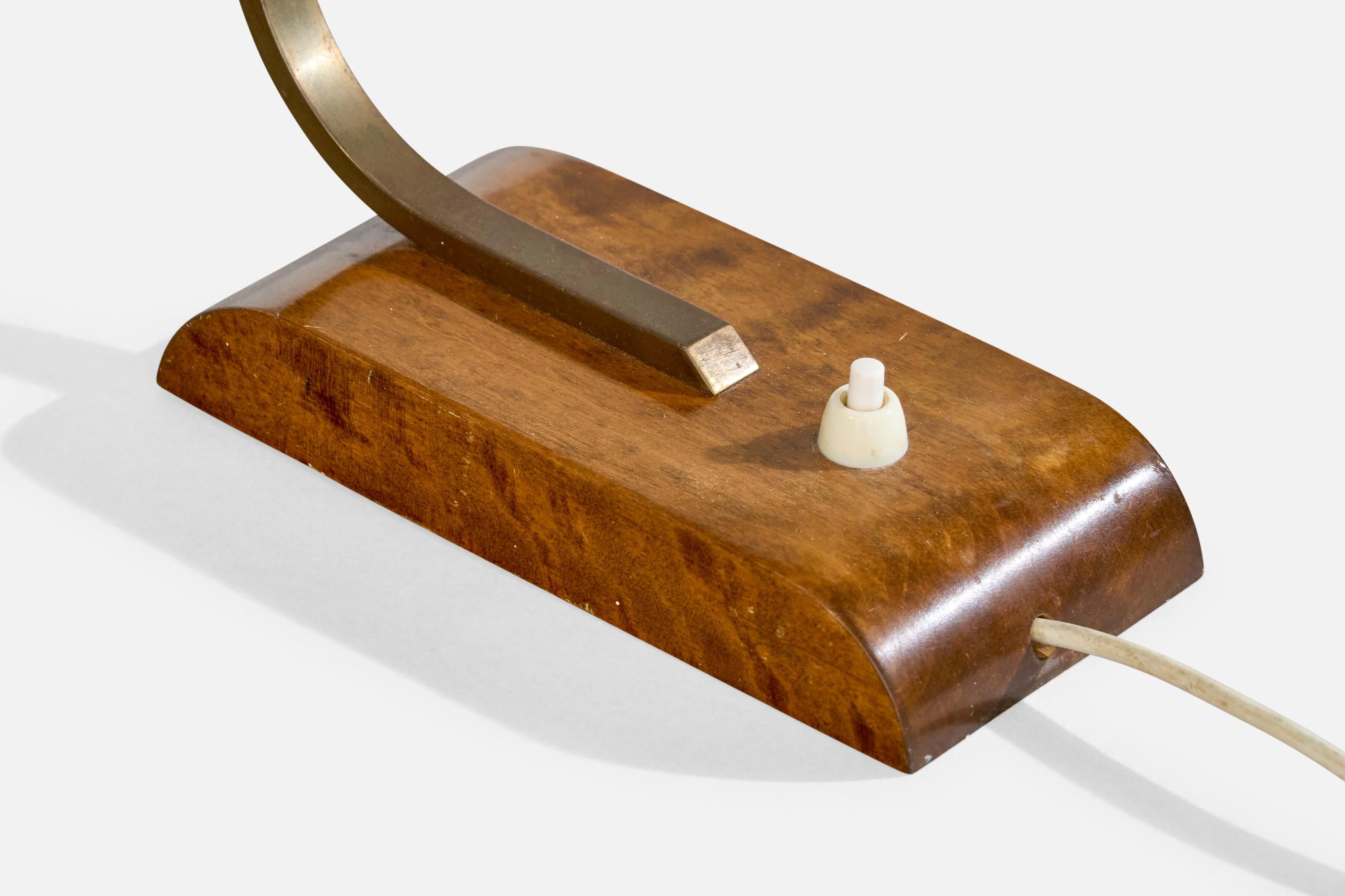 Designer suédois, lampe de bureau, laiton, bouleau, verre, Suède, années 1930 en vente 1