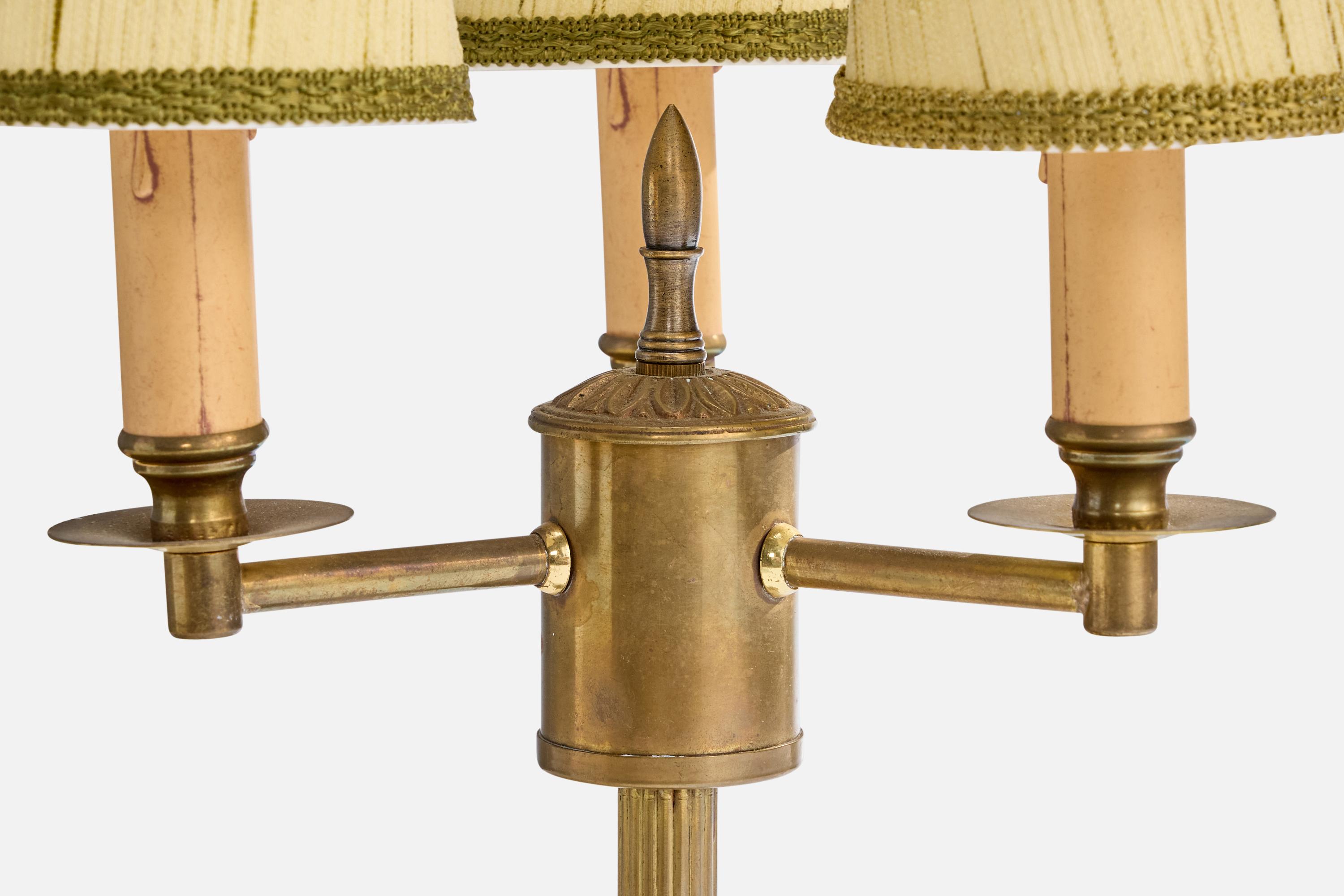 Schwedischer Designer, Tischlampe, Messing, Stoff, Bakelit, Schweden, 1930er Jahre (Mitte des 20. Jahrhunderts) im Angebot