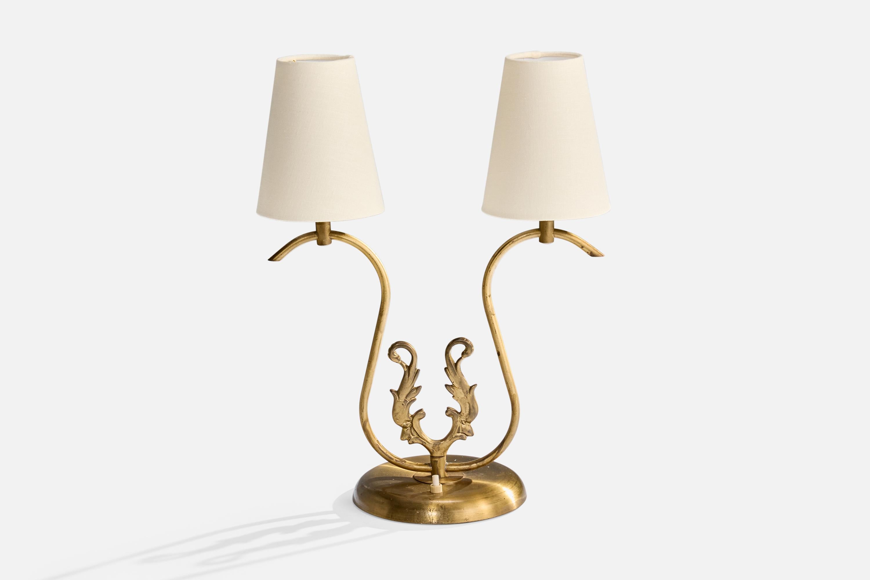 Scandinave moderne Créateur suédois, lampe de bureau, laiton, tissu, Suède, 1940 en vente