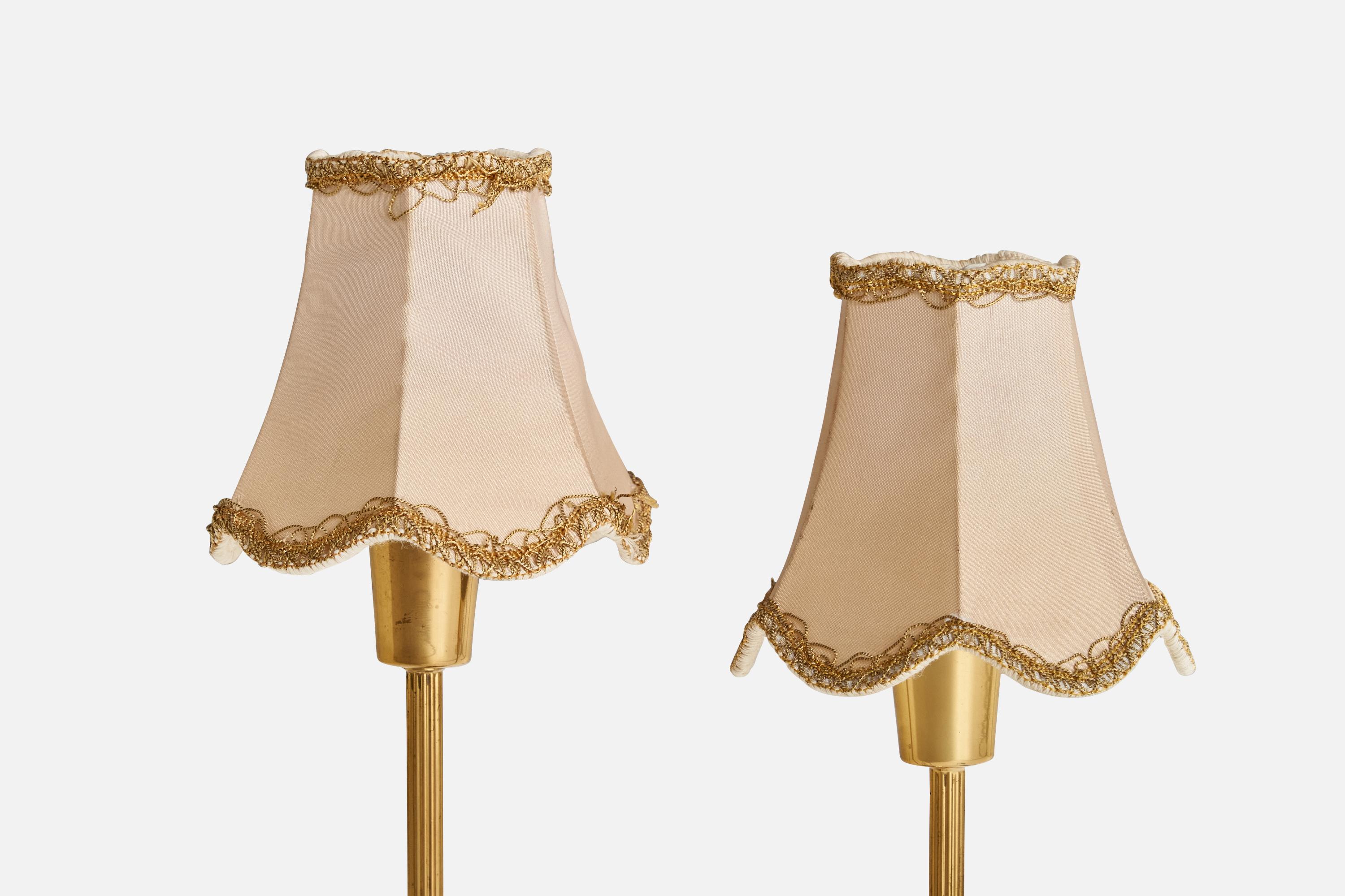 Swedish Designer, Table Lamp, Brass, Fabric, Sweden, 1940s In Good Condition For Sale In High Point, NC