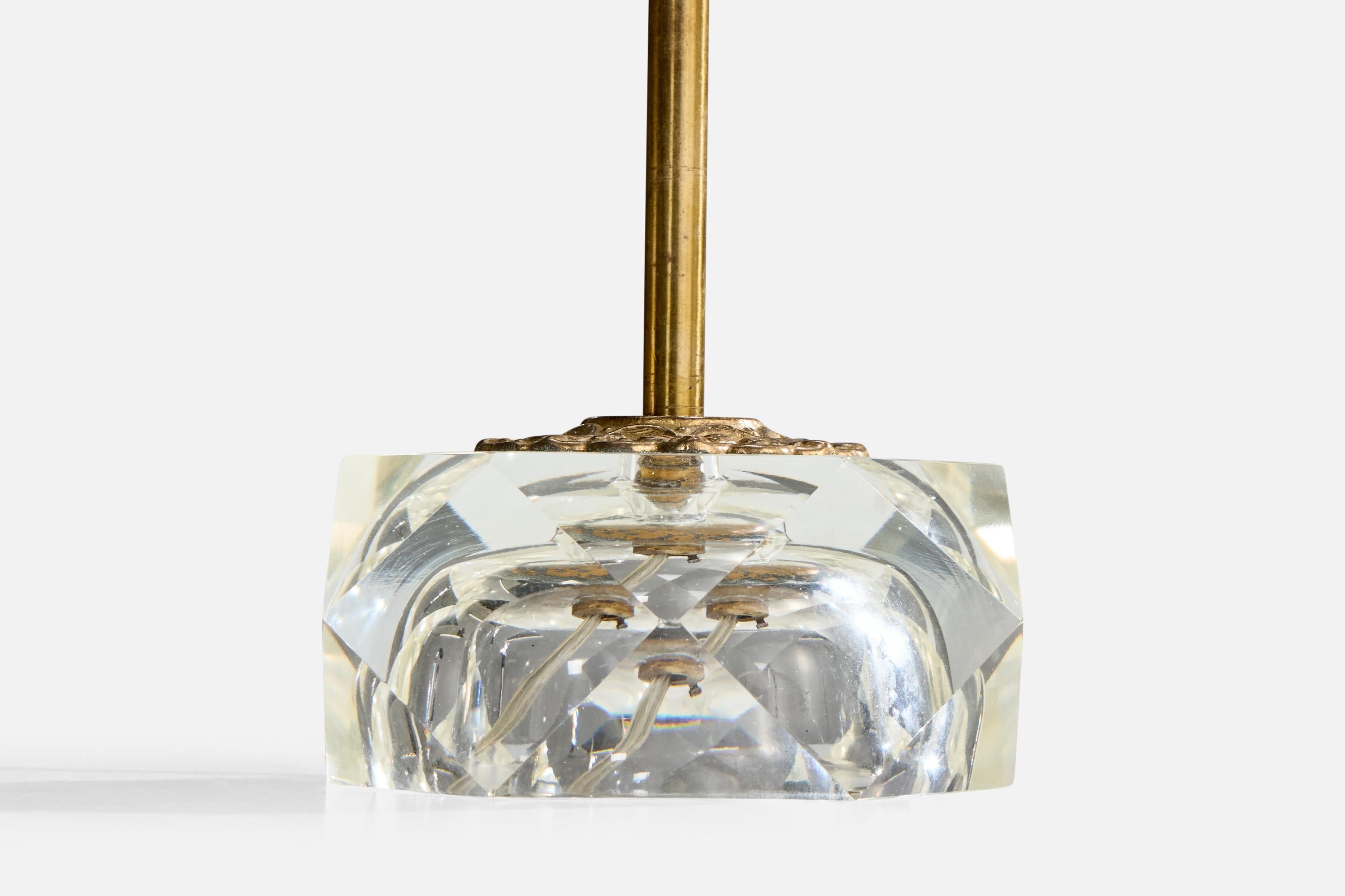 Laiton Designer suédois, lampe de bureau, laiton, verre, Suède, années 1940 en vente