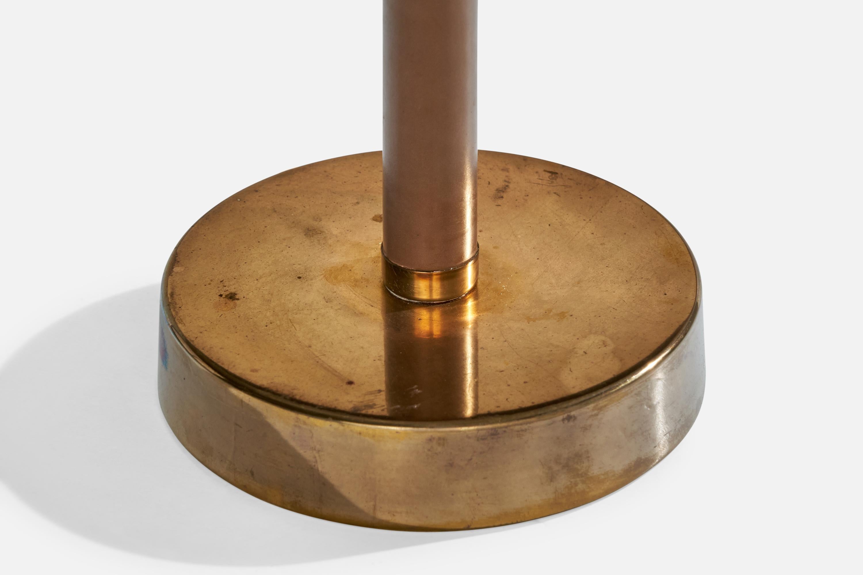 Designer suédois, lampe de bureau, laiton, cuir, verre, Suède, années 1940 en vente 2